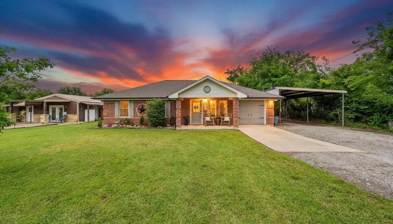Single Family Residence For Sale in Van Zandt County , 111 Vz County Road 3433, Wills Point, Texas 75169, 4 Bedroom, 2 Bathroom, Garage spaces, 1,931 Sqft, built in 1996, mls#21370083, Real Estate Agent in Wills Point, Homes For Sale in Van Zandt county, Homes For Sale in Wills Point, Realtor in Wills Point Texas, Real Estate Brokerage Independent Realty Texas, Luminita Cordes Realtor