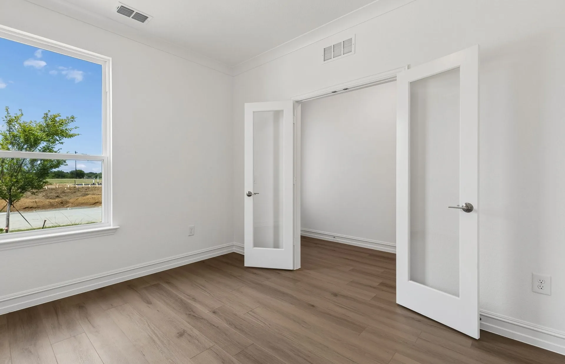 *Floorplan representation, not actual home - Study off entry into home