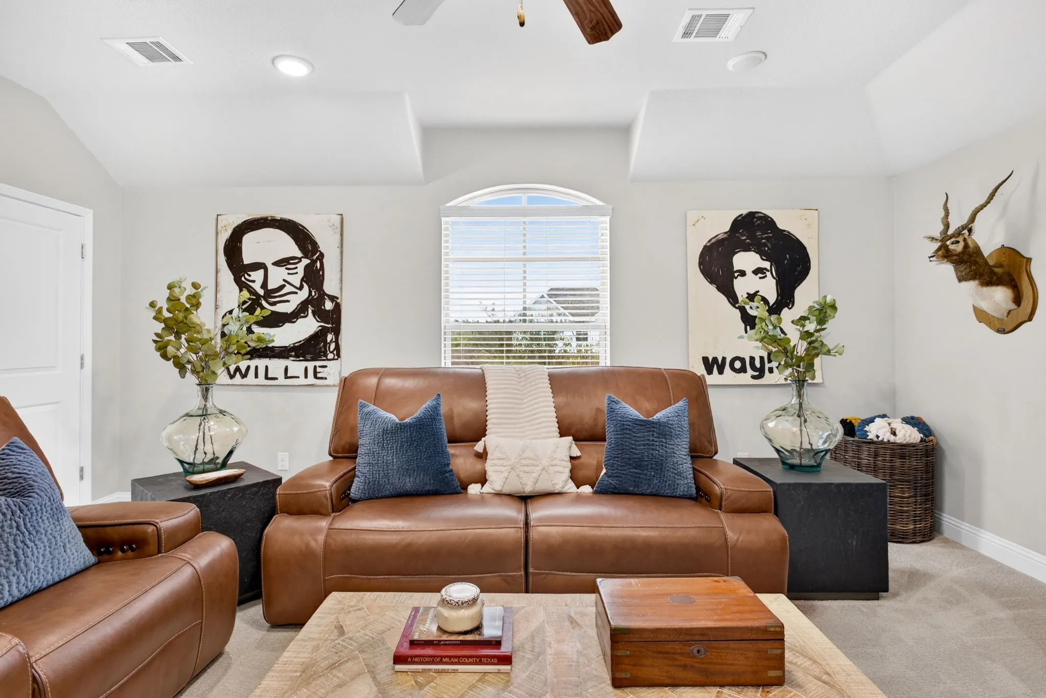 Single Family Residence For Sale in Parker County , 101 Parkview Drive, Aledo, Texas 76008, 4 Bedroom, 3 Bathroom, 2 Garage spaces, 2,927 Sqft, built in 2018, mls#21370077, Real Estate Agent in Aledo, Homes For Sale in Parker county, Homes For Sale in Aledo, Realtor in Aledo Texas, Real Estate Brokerage Independent Realty Texas, Luminita Cordes Realtor
