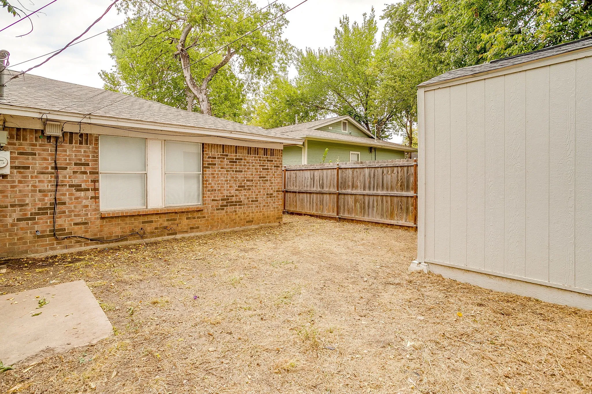 Duplex For Rent in Tarrant County , 1421 5th Avenue, Fort Worth, Texas 76104, 2 Bedroom, 1 Bathroom, Garage spaces, 700 Sqft, built in 1984, mls#21370128, Real Estate Agent in Fort Worth, Homes For Rent in Tarrant county, Homes For Rent in Fort Worth, Realtor in Fort Worth Texas, Real Estate Brokerage Independent Realty Texas, Luminita Cordes Realtor