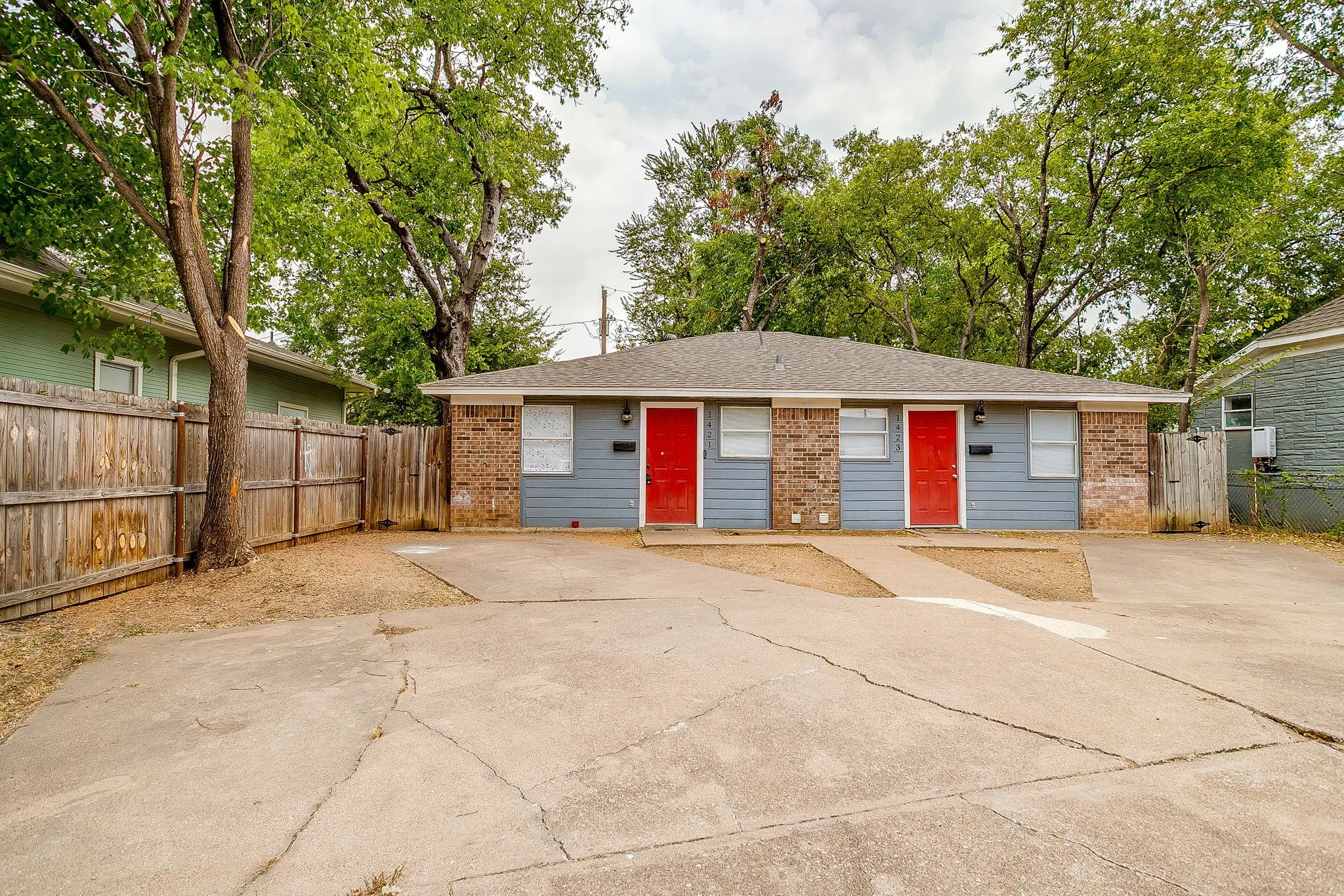 Duplex For Rent