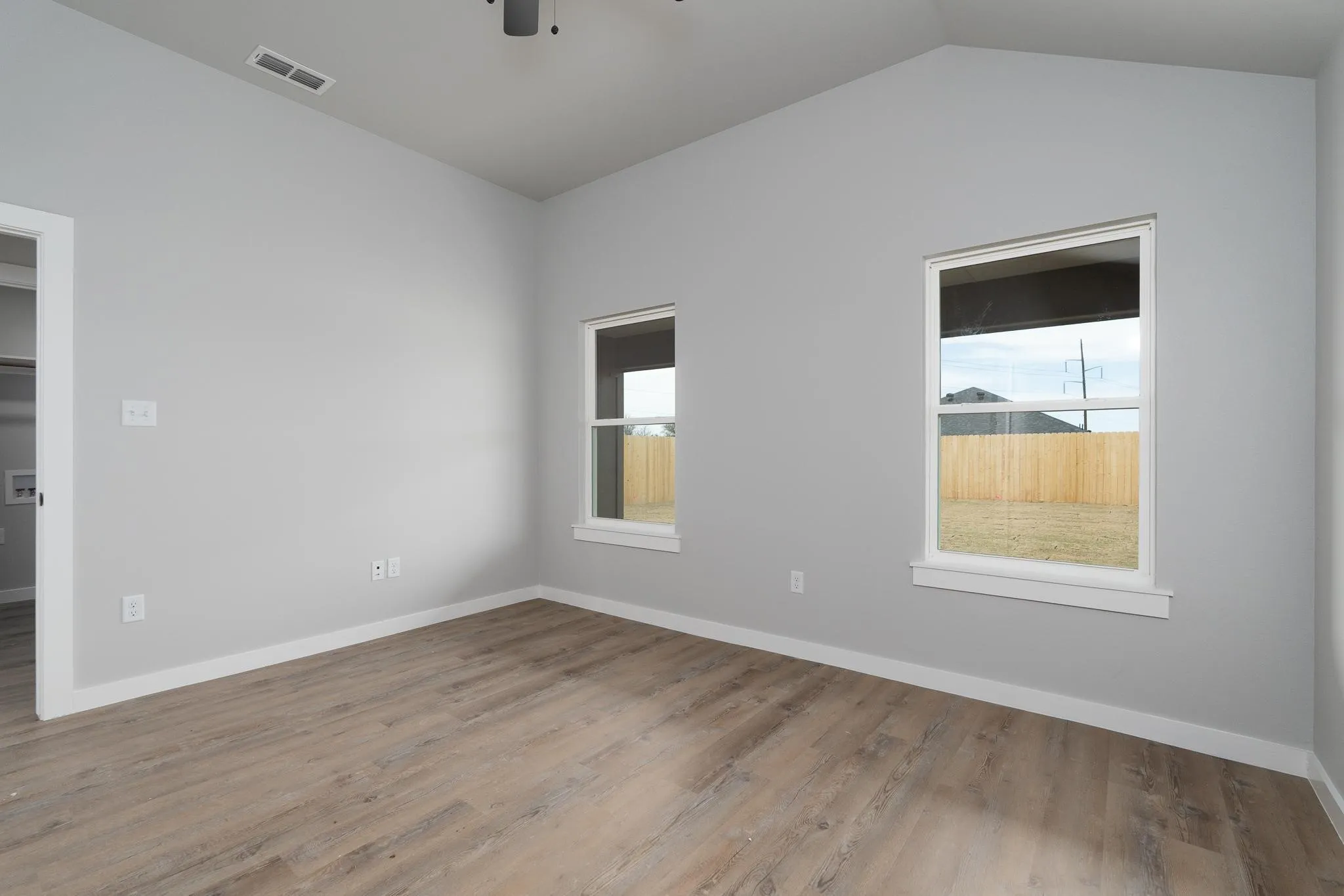 Single Family Residence For Rent in Taylor County , 163 Tombstone Road, Abilene, Texas 79602, 3 Bedroom, 2 Bathroom, 1 Garage spaces, 1,217 Sqft, built in 2024, mls#21370131, Real Estate Agent in Abilene, Homes For Rent in Taylor county, Homes For Rent in Abilene, Realtor in Abilene Texas, Real Estate Brokerage Independent Realty Texas, Luminita Cordes Realtor