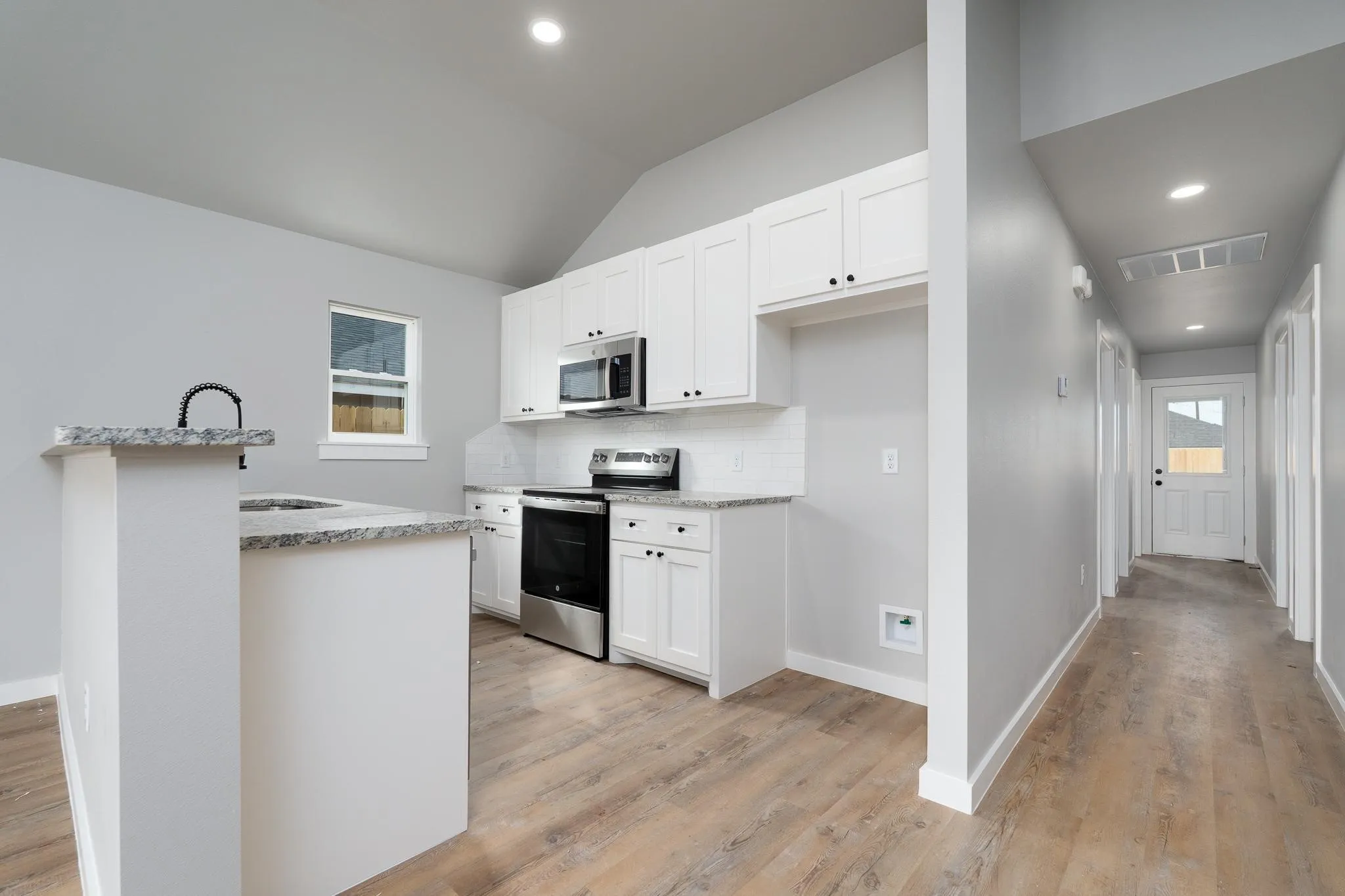 Single Family Residence For Rent in Taylor County , 163 Tombstone Road, Abilene, Texas 79602, 3 Bedroom, 2 Bathroom, 1 Garage spaces, 1,217 Sqft, built in 2024, mls#21370131, Real Estate Agent in Abilene, Homes For Rent in Taylor county, Homes For Rent in Abilene, Realtor in Abilene Texas, Real Estate Brokerage Independent Realty Texas, Luminita Cordes Realtor