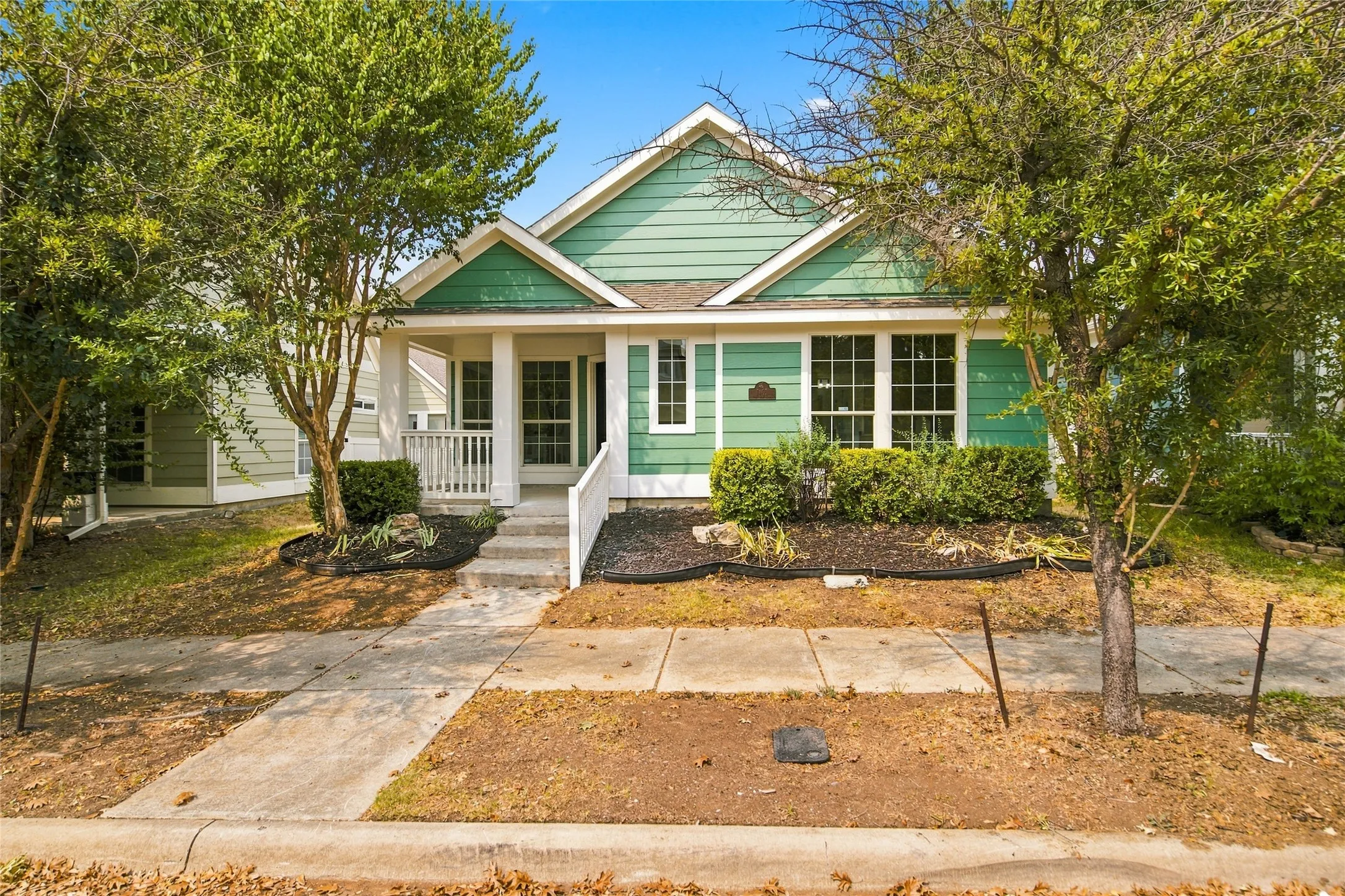 Single Family Residence For Sale in Denton County , 1401 Live Oak Lane, Savannah, Texas 76227, 3 Bedroom, 2 Bathroom, 2 Garage spaces, 1,657 Sqft, built in 2007, mls#21368710, Real Estate Agent in Savannah, Homes For Sale in Denton county, Homes For Sale in Savannah, Realtor in Savannah Texas, Real Estate Brokerage Independent Realty Texas, Luminita Cordes Realtor