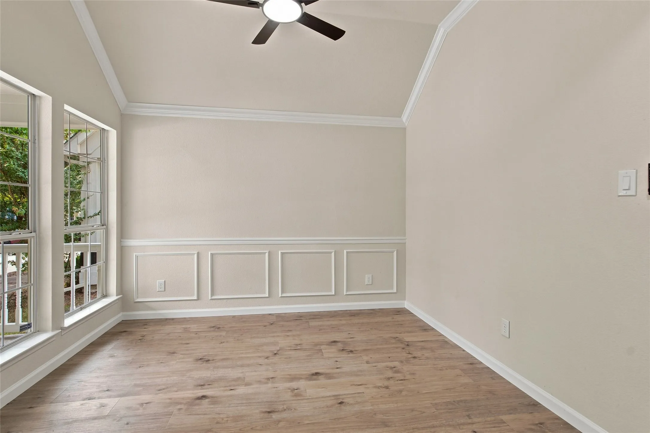 Single Family Residence For Sale in Denton County , 1401 Live Oak Lane, Savannah, Texas 76227, 3 Bedroom, 2 Bathroom, 2 Garage spaces, 1,657 Sqft, built in 2007, mls#21368710, Real Estate Agent in Savannah, Homes For Sale in Denton county, Homes For Sale in Savannah, Realtor in Savannah Texas, Real Estate Brokerage Independent Realty Texas, Luminita Cordes Realtor