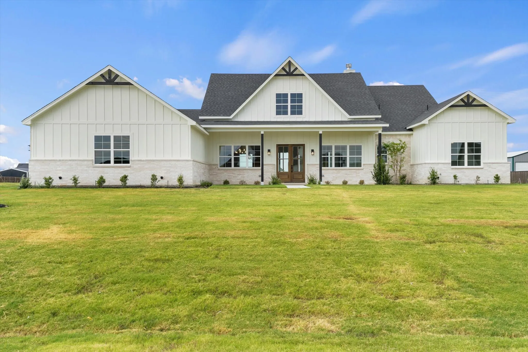 Single Family Residence For Sale in Ellis County , 10641 Rye Bread Lane, Venus, Texas 76084, 4 Bedroom, 4 Bathroom, 3 Garage spaces, 2,941 Sqft, built in 2026, mls#21368590, Real Estate Agent in Venus, Homes For Sale in Ellis county, Homes For Sale in Venus, Realtor in Venus Texas, Real Estate Brokerage Independent Realty Texas, Luminita Cordes Realtor