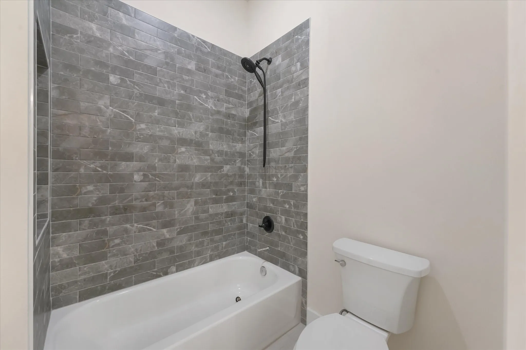Single Family Residence For Sale in Ellis County , 10641 Rye Bread Lane, Venus, Texas 76084, 4 Bedroom, 4 Bathroom, 3 Garage spaces, 2,941 Sqft, built in 2026, mls#21368590, Real Estate Agent in Venus, Homes For Sale in Ellis county, Homes For Sale in Venus, Realtor in Venus Texas, Real Estate Brokerage Independent Realty Texas, Luminita Cordes Realtor