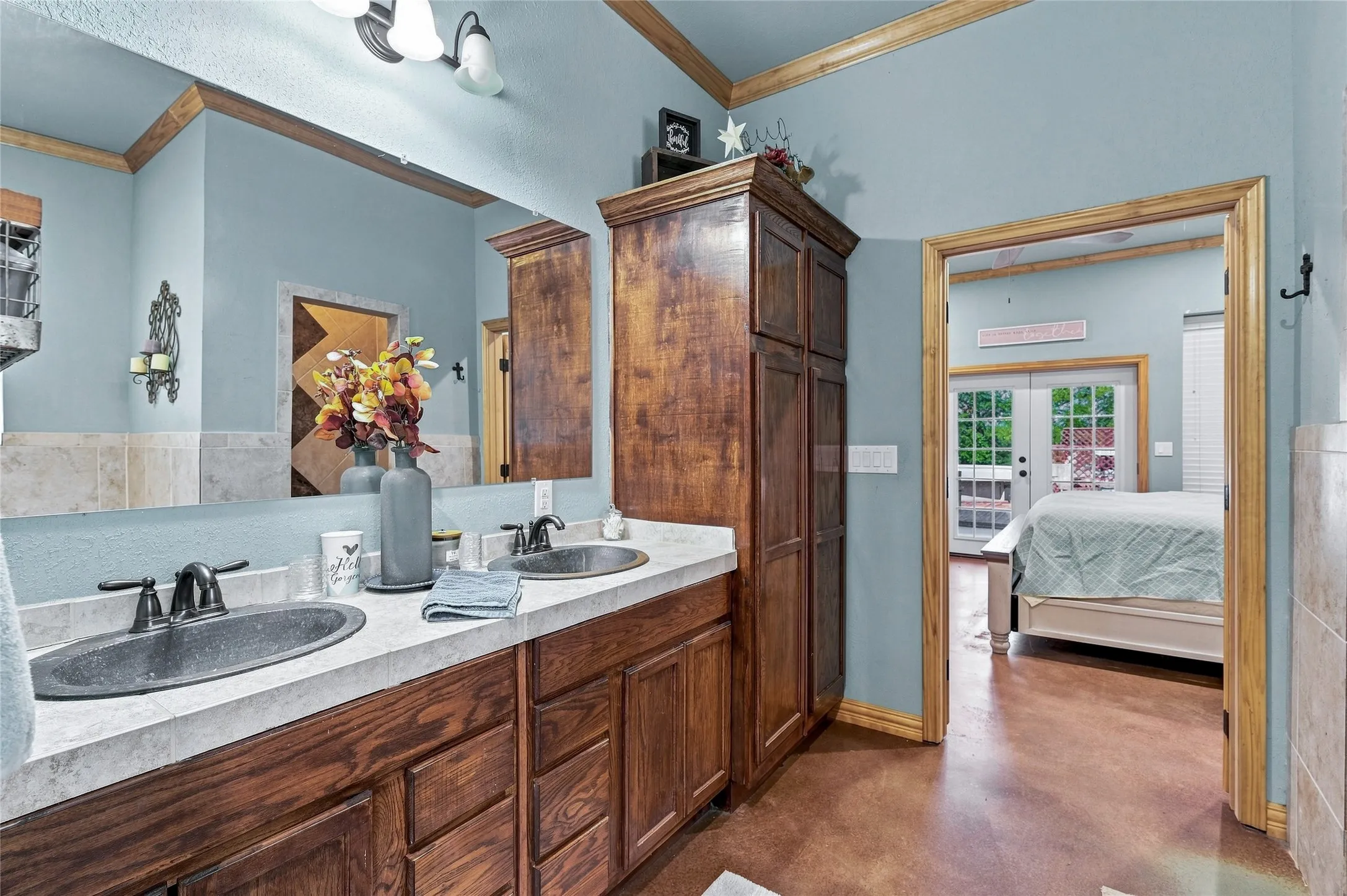 Single Family Residence For Sale in Grayson County , 45 Halliburton Drive, Bells, Texas 75414, 4 Bedroom, 3 Bathroom, 2 Garage spaces, 2,535 Sqft, built in 2014, mls#21365354, Real Estate Agent in Bells, Homes For Sale in Grayson county, Homes For Sale in Bells, Realtor in Bells Texas, Real Estate Brokerage Independent Realty Texas, Luminita Cordes Realtor