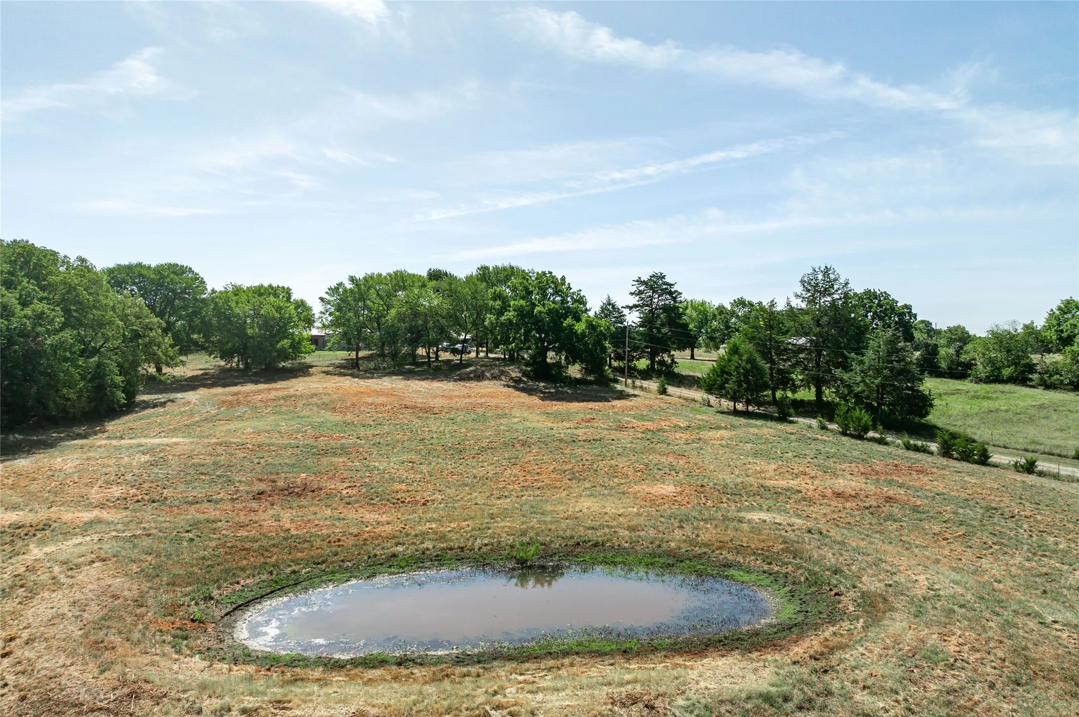 Single Family Residence For Sale in Grayson County , 45 Halliburton Drive, Bells, Texas 75414, 4 Bedroom, 3 Bathroom, 2 Garage spaces, 2,535 Sqft, built in 2014, mls#21365354, Real Estate Agent in Bells, Homes For Sale in Grayson county, Homes For Sale in Bells, Realtor in Bells Texas, Real Estate Brokerage Independent Realty Texas, Luminita Cordes Realtor