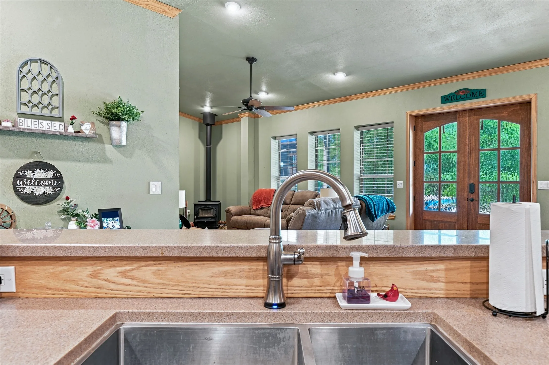 Single Family Residence For Sale in Grayson County , 45 Halliburton Drive, Bells, Texas 75414, 4 Bedroom, 3 Bathroom, 2 Garage spaces, 2,535 Sqft, built in 2014, mls#21365354, Real Estate Agent in Bells, Homes For Sale in Grayson county, Homes For Sale in Bells, Realtor in Bells Texas, Real Estate Brokerage Independent Realty Texas, Luminita Cordes Realtor