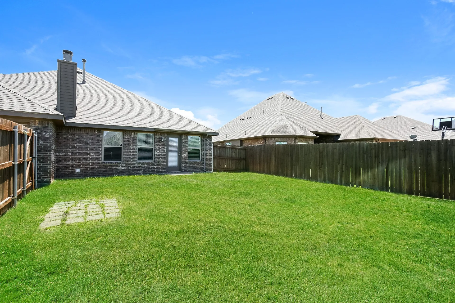 Single Family Residence For Rent in Collin County , 1108 Colonial Drive, Royse City, Texas 75189, 3 Bedroom, 2 Bathroom, 2 Garage spaces, 1,826 Sqft, built in 2014, mls#21370133, Real Estate Agent in Royse City, Homes For Rent in Collin county, Homes For Rent in Royse City, Realtor in Royse City Texas, Real Estate Brokerage Independent Realty Texas, Luminita Cordes Realtor