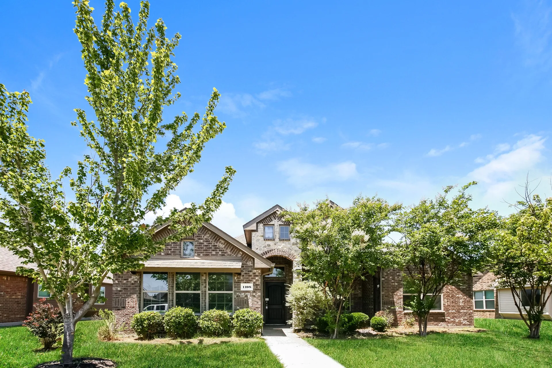 Single Family Residence For Rent in Collin County , 1108 Colonial Drive, Royse City, Texas 75189, 3 Bedroom, 2 Bathroom, 2 Garage spaces, 1,826 Sqft, built in 2014, mls#21370133, Real Estate Agent in Royse City, Homes For Rent in Collin county, Homes For Rent in Royse City, Realtor in Royse City Texas, Real Estate Brokerage Independent Realty Texas, Luminita Cordes Realtor