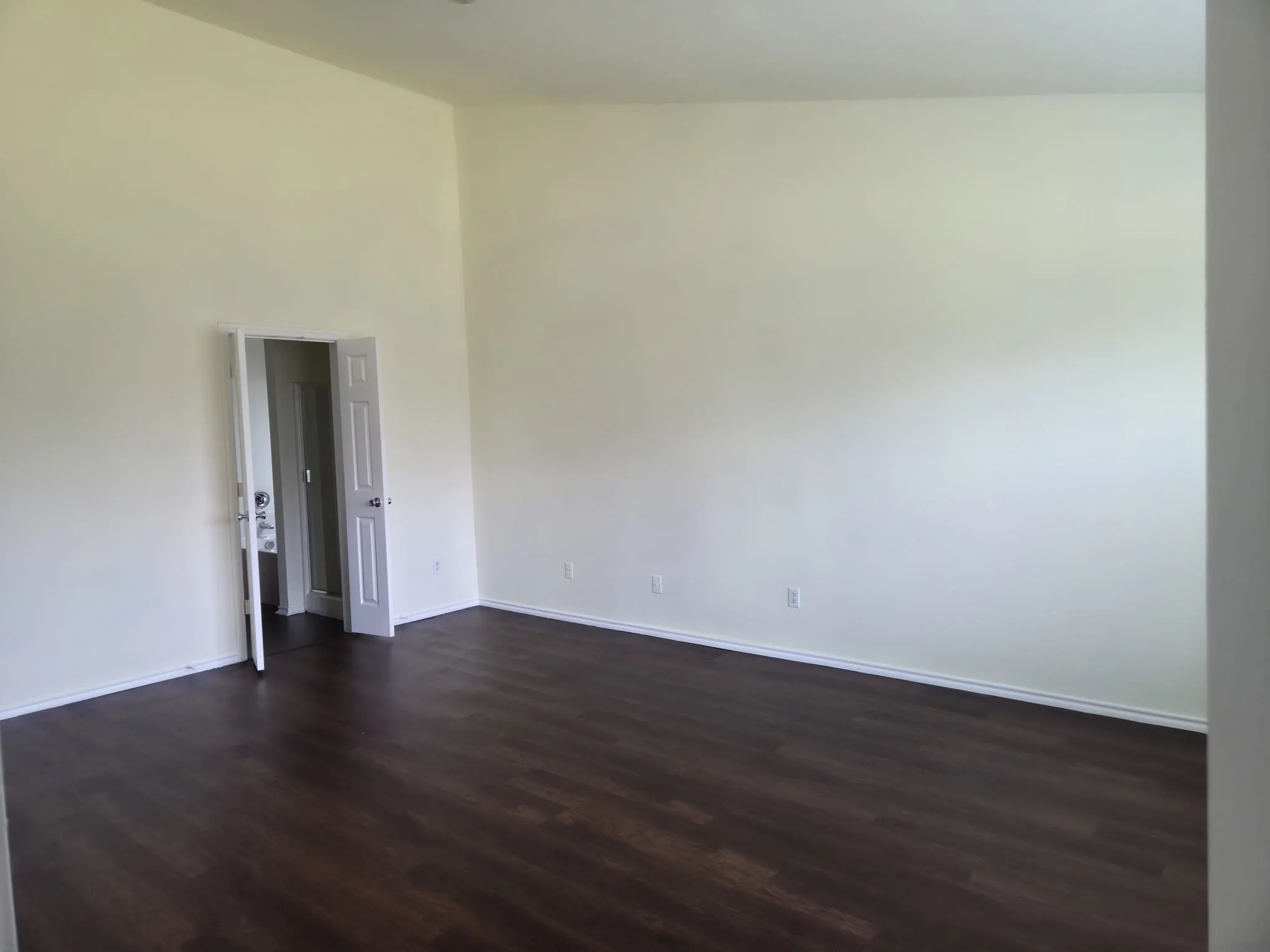 Single Family Residence For Rent in Tarrant County , 4016 Tarpon Springs Drive, Fort Worth, Texas 76123, 4 Bedroom, 2 Bathroom, 2 Garage spaces, 2,173 Sqft, built in 2005, mls#21369480, Real Estate Agent in Fort Worth, Homes For Rent in Tarrant county, Homes For Rent in Fort Worth, Realtor in Fort Worth Texas, Real Estate Brokerage Independent Realty Texas, Luminita Cordes Realtor