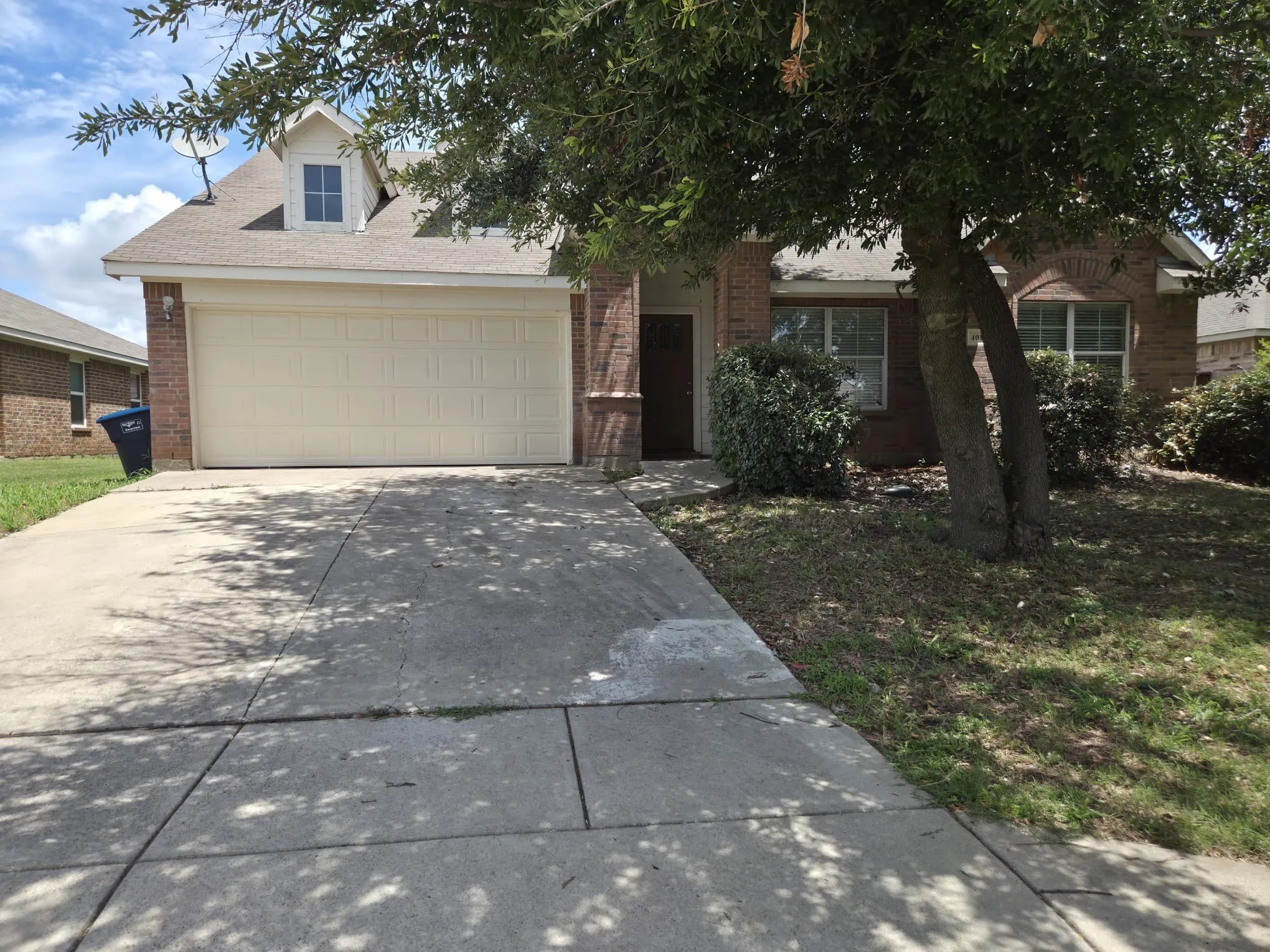 Single Family Residence For Rent in Tarrant County , 4016 Tarpon Springs Drive, Fort Worth, Texas 76123, 4 Bedroom, 2 Bathroom, 2 Garage spaces, 2,173 Sqft, built in 2005, mls#21369480, Real Estate Agent in Fort Worth, Homes For Rent in Tarrant county, Homes For Rent in Fort Worth, Realtor in Fort Worth Texas, Real Estate Brokerage Independent Realty Texas, Luminita Cordes Realtor