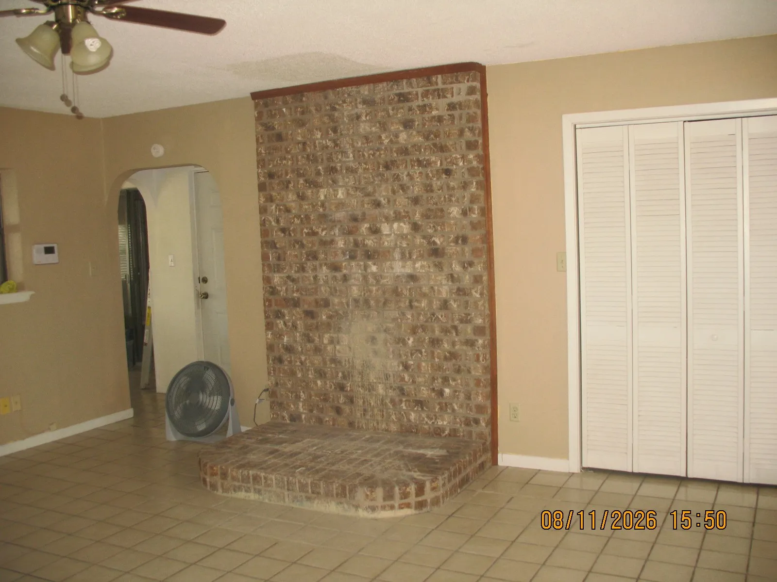 Single Family Residence For Sale in Callahan County , 903 SW Mesquite Drive, Clyde, Texas 79510, 3 Bedroom, 2 Bathroom, 2 Garage spaces, 1,378 Sqft, built in 1984, mls#21360698, Real Estate Agent in Clyde, Homes For Sale in Callahan county, Homes For Sale in Clyde, Realtor in Clyde Texas, Real Estate Brokerage Independent Realty Texas, Luminita Cordes Realtor