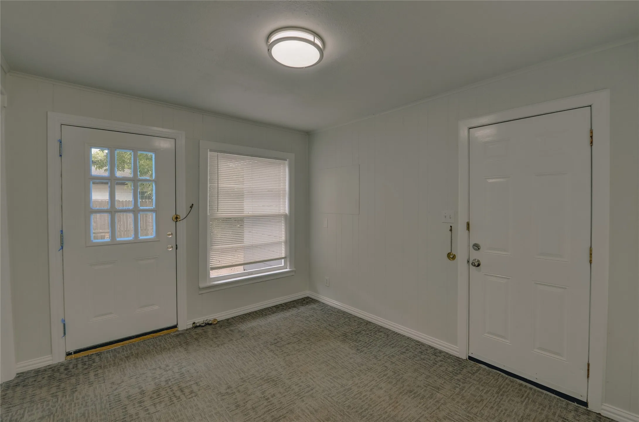 Single Family Residence For Rent in Tarrant County , 1100 Wade Hampton Street, Benbrook, Texas 76126, 2 Bedroom, 2 Bathroom, 1 Garage spaces, 1,560 Sqft, built in 1950, mls#21370144, Real Estate Agent in Benbrook, Homes For Rent in Tarrant county, Homes For Rent in Benbrook, Realtor in Benbrook Texas, Real Estate Brokerage Independent Realty Texas, Luminita Cordes Realtor