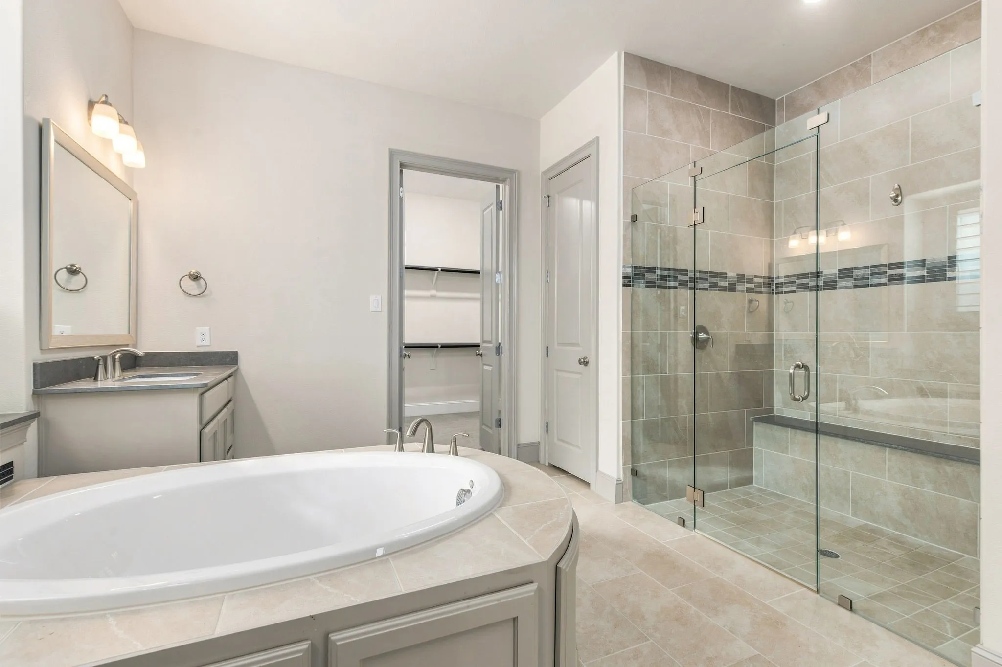 Single Family Residence For Sale in Denton County , 3923 Idlebrook Drive, Frisco, Texas 75034, 4 Bedroom, 6 Bathroom, 3 Garage spaces, 4,115 Sqft, built in 2017, mls#21369527, Real Estate Agent in Frisco, Homes For Sale in Denton county, Homes For Sale in Frisco, Realtor in Frisco Texas, Real Estate Brokerage Independent Realty Texas, Luminita Cordes Realtor