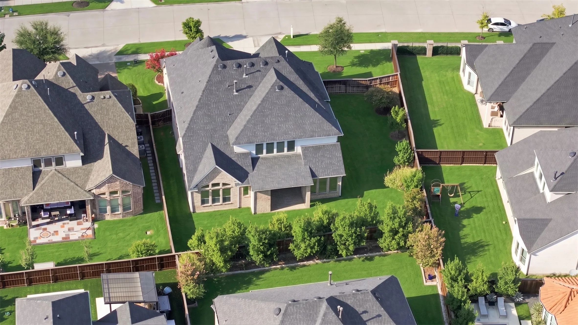 Single Family Residence For Sale in Denton County , 3923 Idlebrook Drive, Frisco, Texas 75034, 4 Bedroom, 6 Bathroom, 3 Garage spaces, 4,115 Sqft, built in 2017, mls#21369527, Real Estate Agent in Frisco, Homes For Sale in Denton county, Homes For Sale in Frisco, Realtor in Frisco Texas, Real Estate Brokerage Independent Realty Texas, Luminita Cordes Realtor