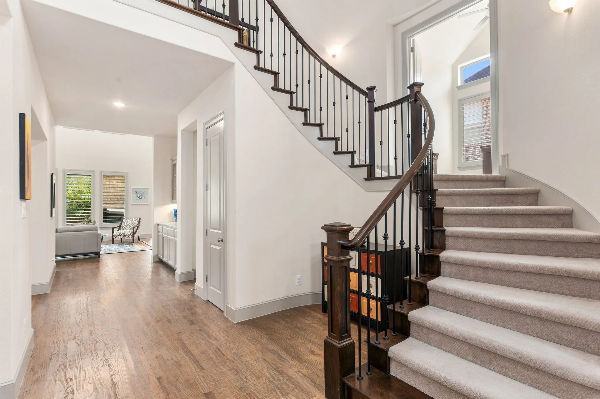 Single Family Residence For Sale in Denton County , 3923 Idlebrook Drive, Frisco, Texas 75034, 4 Bedroom, 6 Bathroom, 3 Garage spaces, 4,115 Sqft, built in 2017, mls#21369527, Real Estate Agent in Frisco, Homes For Sale in Denton county, Homes For Sale in Frisco, Realtor in Frisco Texas, Real Estate Brokerage Independent Realty Texas, Luminita Cordes Realtor
