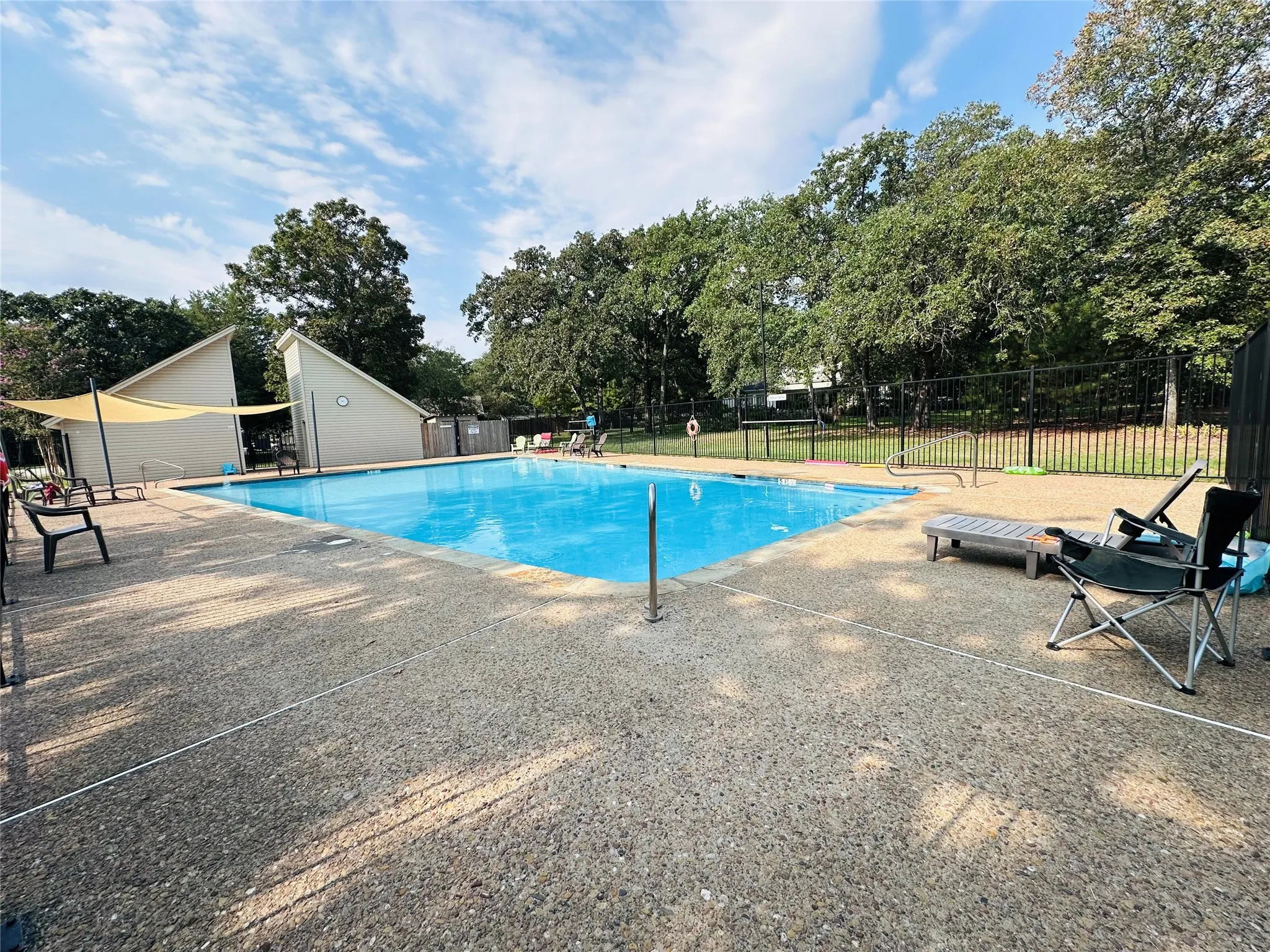 Unimproved Land For Sale in Henderson County , 36-40 Pedernales East, Athens, Texas 75752, 0, 0, Garage spaces, 0 Sqft, built in 0, mls#21370151, Real Estate Agent in Athens, Homes For Sale in Henderson county, Homes For Sale in Athens, Realtor in Athens Texas, Real Estate Brokerage Independent Realty Texas, Luminita Cordes Realtor