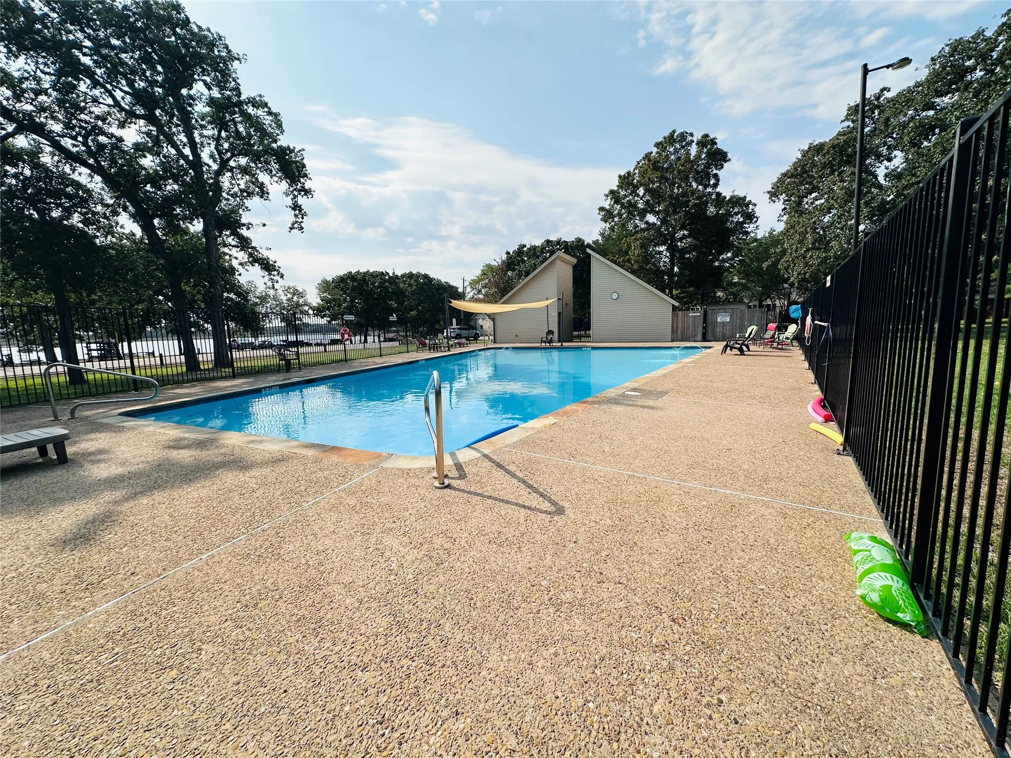 Unimproved Land For Sale in Henderson County , 36-40 Pedernales East, Athens, Texas 75752, 0, 0, Garage spaces, 0 Sqft, built in 0, mls#21370151, Real Estate Agent in Athens, Homes For Sale in Henderson county, Homes For Sale in Athens, Realtor in Athens Texas, Real Estate Brokerage Independent Realty Texas, Luminita Cordes Realtor