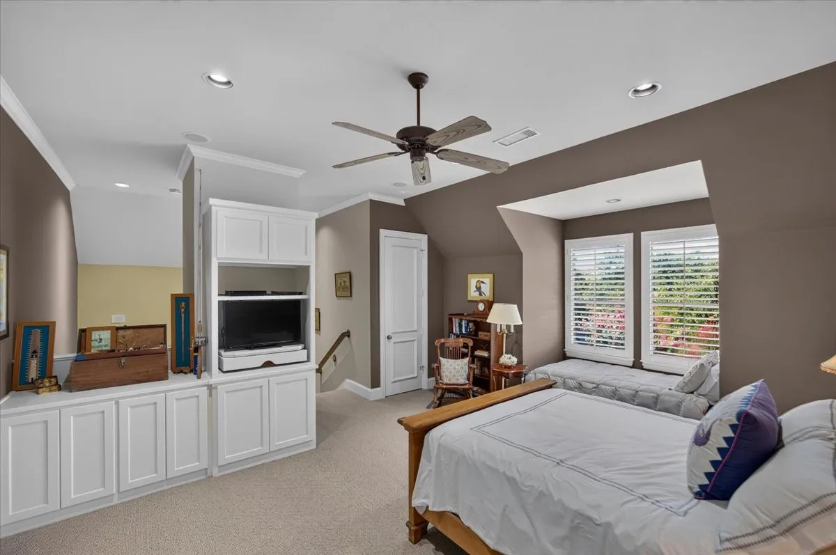 Single Family Residence For Sale in Tarrant County , 6900 Baltusrol Road, Fort Worth, Texas 76132, 4 Bedroom, 3 Bathroom, 2 Garage spaces, 3,348 Sqft, built in 1999, mls#21354249, Real Estate Agent in Fort Worth, Homes For Sale in Tarrant county, Homes For Sale in Fort Worth, Realtor in Fort Worth Texas, Real Estate Brokerage Independent Realty Texas, Luminita Cordes Realtor