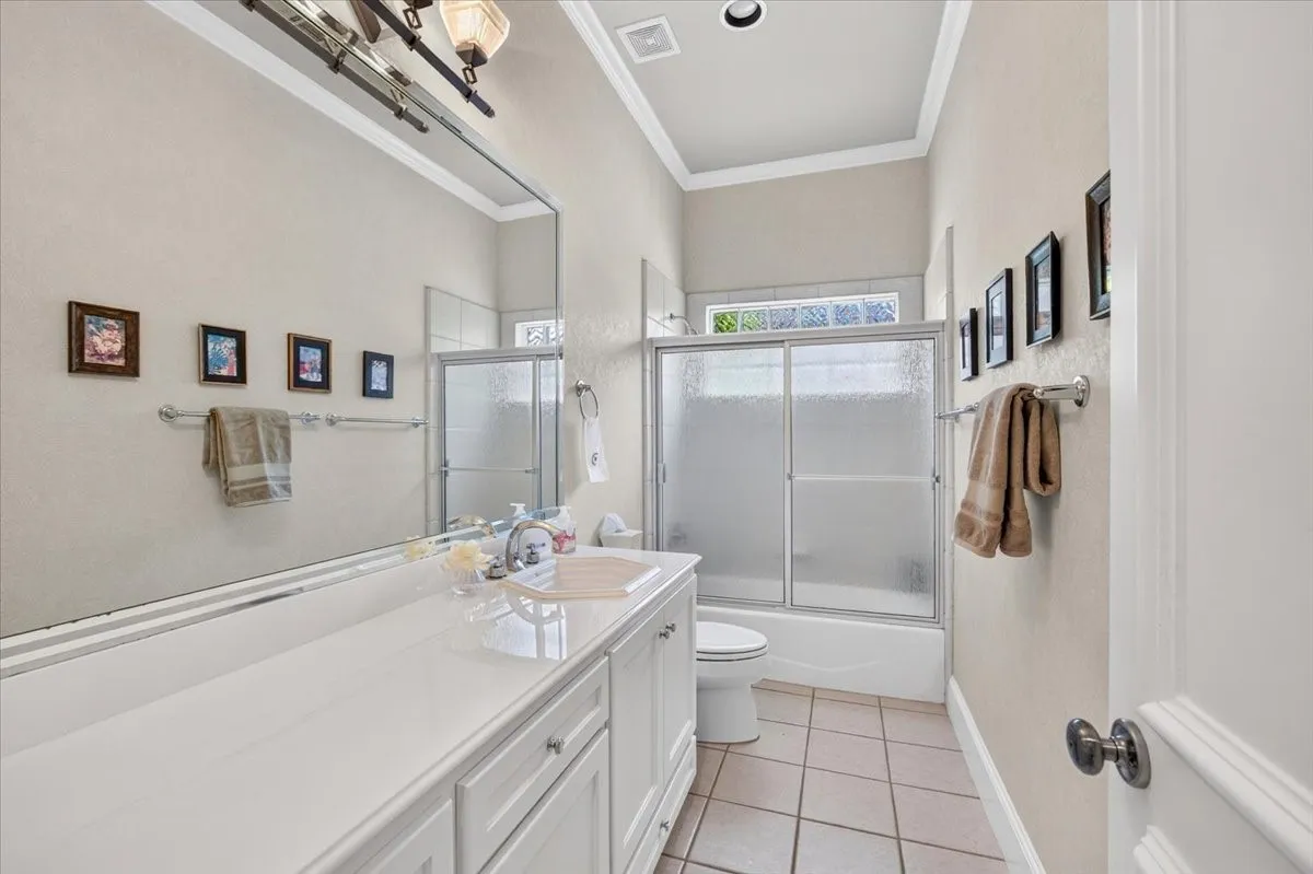 Single Family Residence For Sale in Tarrant County , 6900 Baltusrol Road, Fort Worth, Texas 76132, 4 Bedroom, 3 Bathroom, 2 Garage spaces, 3,348 Sqft, built in 1999, mls#21354249, Real Estate Agent in Fort Worth, Homes For Sale in Tarrant county, Homes For Sale in Fort Worth, Realtor in Fort Worth Texas, Real Estate Brokerage Independent Realty Texas, Luminita Cordes Realtor