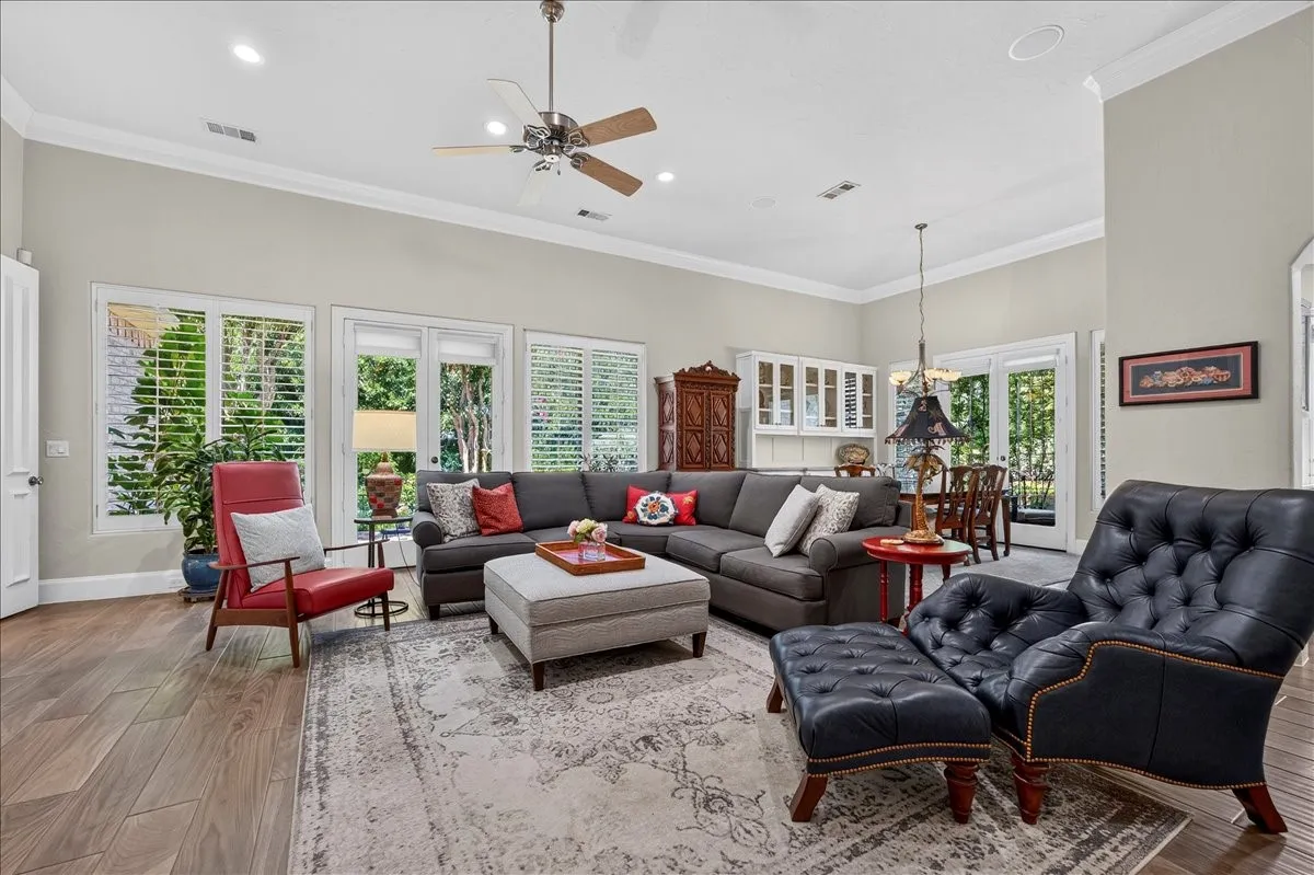 Single Family Residence For Sale in Tarrant County , 6900 Baltusrol Road, Fort Worth, Texas 76132, 4 Bedroom, 3 Bathroom, 2 Garage spaces, 3,348 Sqft, built in 1999, mls#21354249, Real Estate Agent in Fort Worth, Homes For Sale in Tarrant county, Homes For Sale in Fort Worth, Realtor in Fort Worth Texas, Real Estate Brokerage Independent Realty Texas, Luminita Cordes Realtor