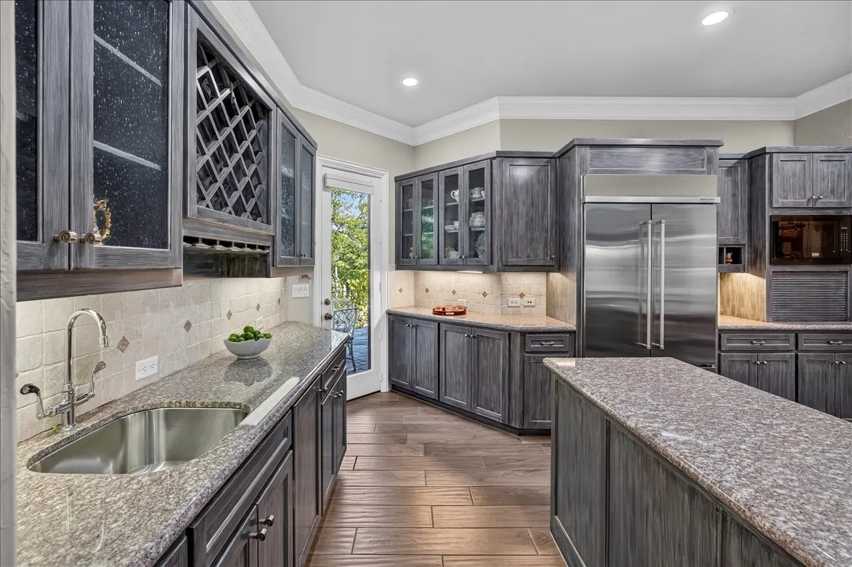 Single Family Residence For Sale in Tarrant County , 6900 Baltusrol Road, Fort Worth, Texas 76132, 4 Bedroom, 3 Bathroom, 2 Garage spaces, 3,348 Sqft, built in 1999, mls#21354249, Real Estate Agent in Fort Worth, Homes For Sale in Tarrant county, Homes For Sale in Fort Worth, Realtor in Fort Worth Texas, Real Estate Brokerage Independent Realty Texas, Luminita Cordes Realtor