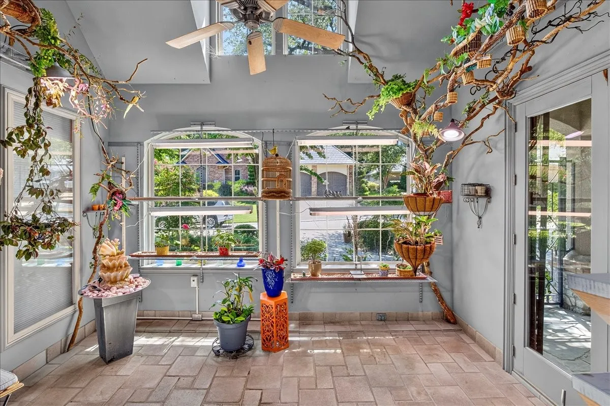 Single Family Residence For Sale in Tarrant County , 6900 Baltusrol Road, Fort Worth, Texas 76132, 4 Bedroom, 3 Bathroom, 2 Garage spaces, 3,348 Sqft, built in 1999, mls#21354249, Real Estate Agent in Fort Worth, Homes For Sale in Tarrant county, Homes For Sale in Fort Worth, Realtor in Fort Worth Texas, Real Estate Brokerage Independent Realty Texas, Luminita Cordes Realtor