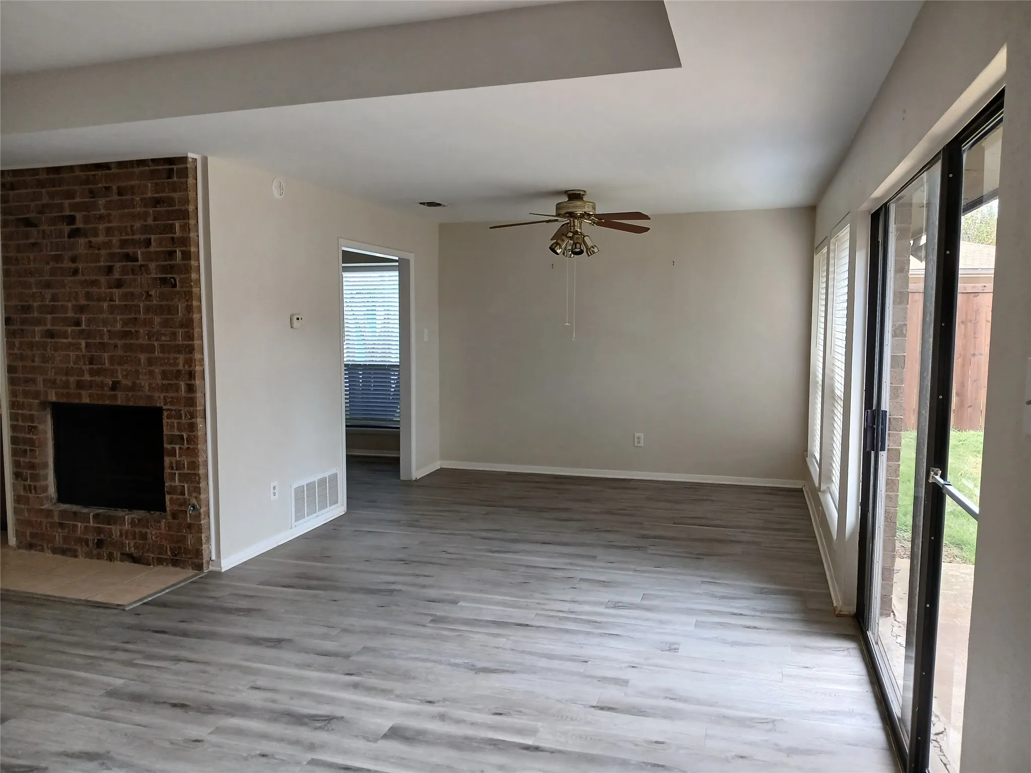 Single Family Residence For Rent in Dallas County , 133 Oakbrook, Coppell, Texas 75019, 2 Bedroom, 2 Bathroom, 2 Garage spaces, 1,312 Sqft, built in 1981, mls#21363887, Real Estate Agent in Coppell, Homes For Rent in Dallas county, Homes For Rent in Coppell, Realtor in Coppell Texas, Real Estate Brokerage Independent Realty Texas, Luminita Cordes Realtor