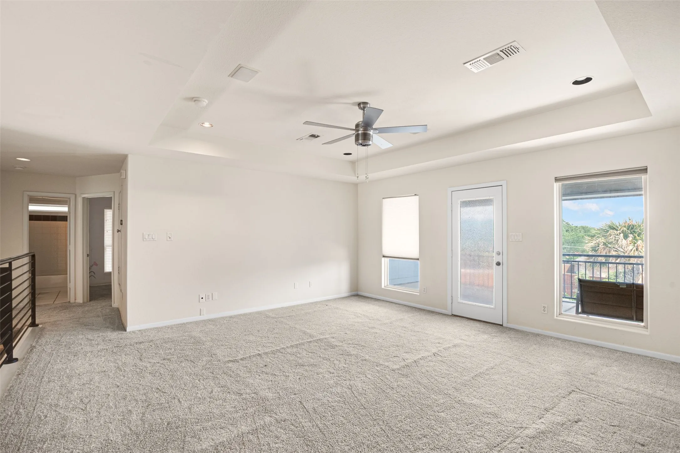 Single Family Residence For Sale in Tarrant County , 810 Pennsylvania Avenue, Kennedale, Texas 76060, 4 Bedroom, 3 Bathroom, 2 Garage spaces, 3,360 Sqft, built in 1999, mls#21369900, Real Estate Agent in Kennedale, Homes For Sale in Tarrant county, Homes For Sale in Kennedale, Realtor in Kennedale Texas, Real Estate Brokerage Independent Realty Texas, Luminita Cordes Realtor