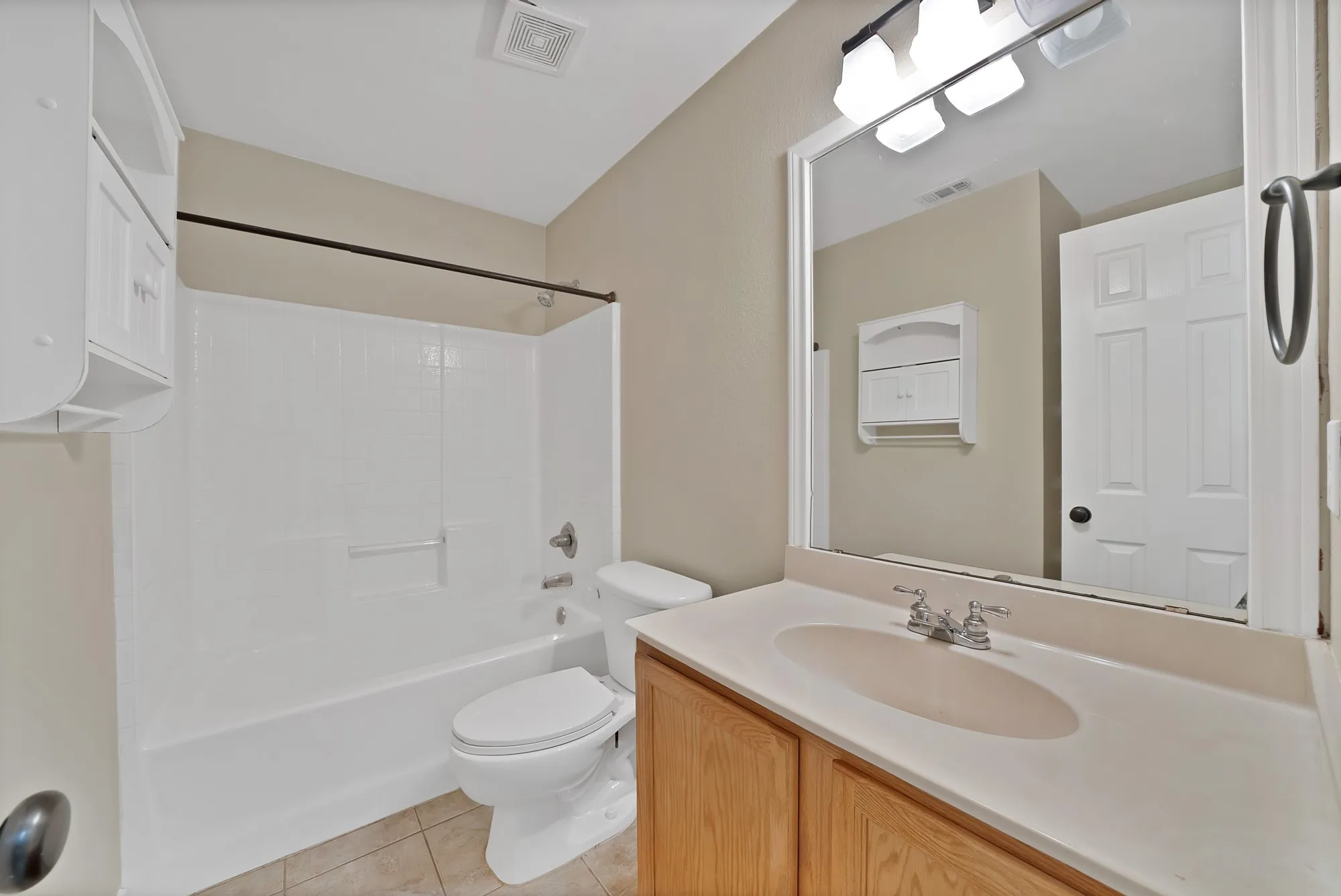 Single Family Residence For Sale in Collin County , 3017 Jacob Drive, Wylie, Texas 75098, 3 Bedroom, 2 Bathroom, 2 Garage spaces, 2,265 Sqft, built in 2004, mls#21364138, Real Estate Agent in Wylie, Homes For Sale in Collin county, Homes For Sale in Wylie, Realtor in Wylie Texas, Real Estate Brokerage Independent Realty Texas, Luminita Cordes Realtor