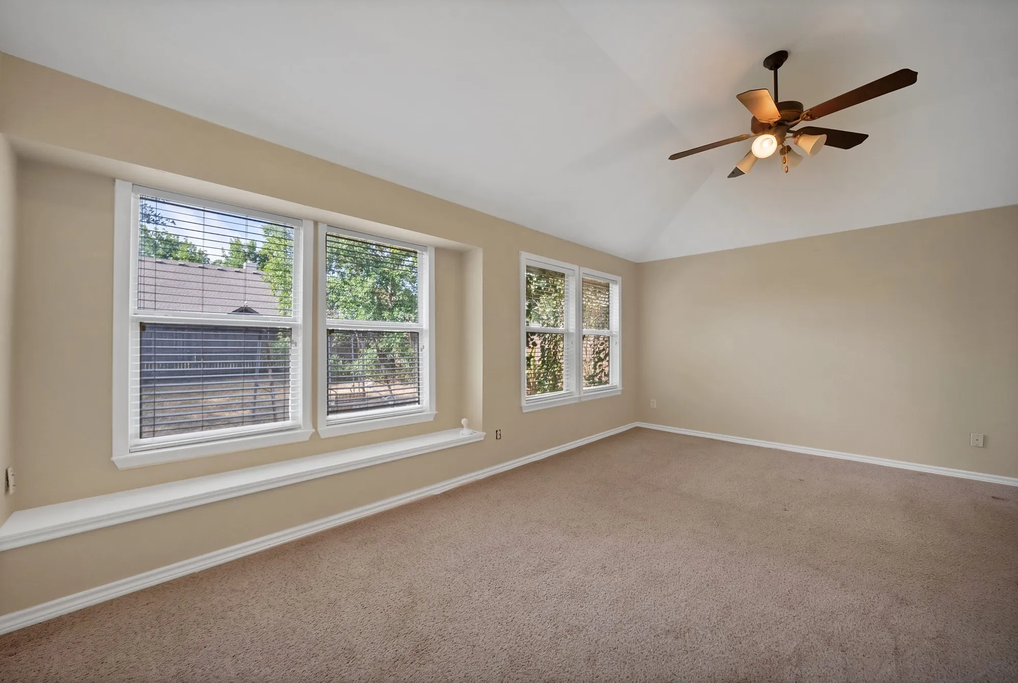 Single Family Residence For Sale in Collin County , 3017 Jacob Drive, Wylie, Texas 75098, 3 Bedroom, 2 Bathroom, 2 Garage spaces, 2,265 Sqft, built in 2004, mls#21364138, Real Estate Agent in Wylie, Homes For Sale in Collin county, Homes For Sale in Wylie, Realtor in Wylie Texas, Real Estate Brokerage Independent Realty Texas, Luminita Cordes Realtor