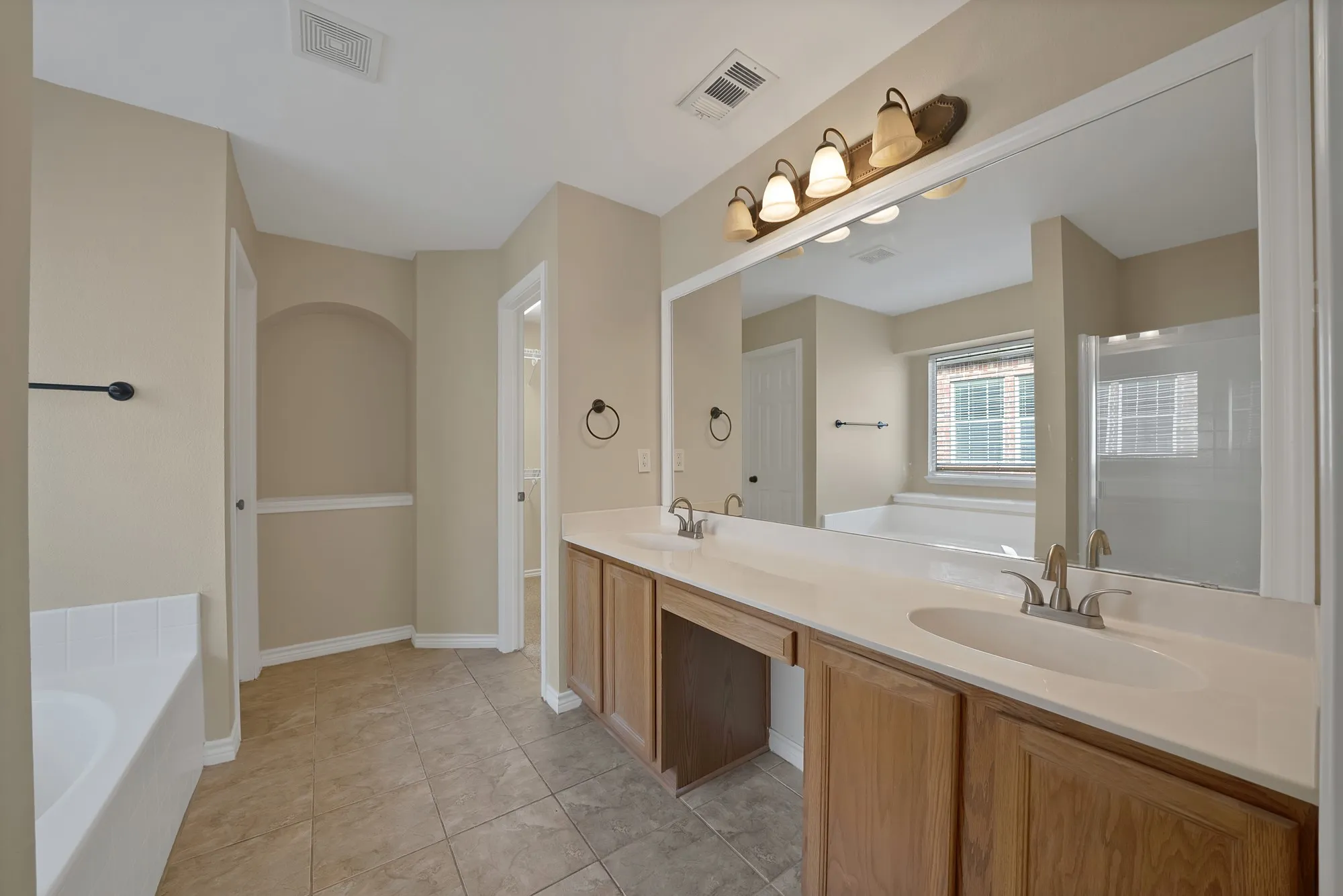 Single Family Residence For Sale in Collin County , 3017 Jacob Drive, Wylie, Texas 75098, 3 Bedroom, 2 Bathroom, 2 Garage spaces, 2,265 Sqft, built in 2004, mls#21364138, Real Estate Agent in Wylie, Homes For Sale in Collin county, Homes For Sale in Wylie, Realtor in Wylie Texas, Real Estate Brokerage Independent Realty Texas, Luminita Cordes Realtor