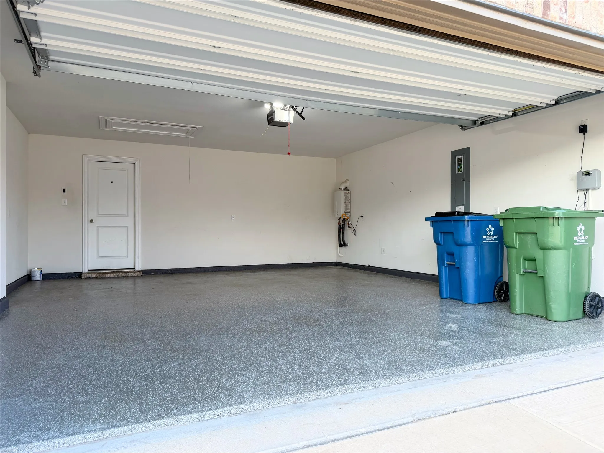 Single Family Residence For Rent in Denton County , 10809 Table Bluff Street, Aubrey, Texas 76227, 3 Bedroom, 2 Bathroom, 2 Garage spaces, 1,686 Sqft, built in 2020, mls#21369591, Real Estate Agent in Aubrey, Homes For Rent in Denton county, Homes For Rent in Aubrey, Realtor in Aubrey Texas, Real Estate Brokerage Independent Realty Texas, Luminita Cordes Realtor