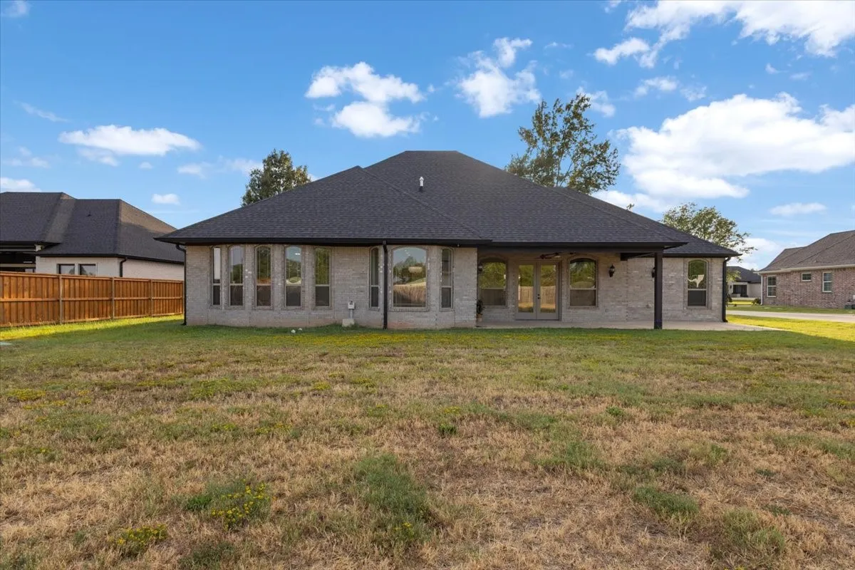 Single Family Residence For Sale in Smith County , 93 Ryder Cup Trail, Hideaway, Texas 75771, 3 Bedroom, 3 Bathroom, 2 Garage spaces, 3,100 Sqft, built in 2023, mls#21369837, Real Estate Agent in Hideaway, Homes For Sale in Smith county, Homes For Sale in Hideaway, Realtor in Hideaway Texas, Real Estate Brokerage Independent Realty Texas, Luminita Cordes Realtor