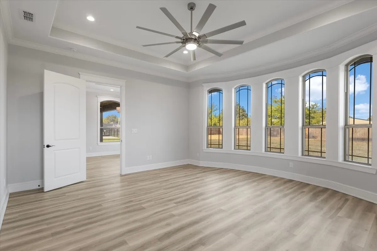 Single Family Residence For Sale in Smith County , 93 Ryder Cup Trail, Hideaway, Texas 75771, 3 Bedroom, 3 Bathroom, 2 Garage spaces, 3,100 Sqft, built in 2023, mls#21369837, Real Estate Agent in Hideaway, Homes For Sale in Smith county, Homes For Sale in Hideaway, Realtor in Hideaway Texas, Real Estate Brokerage Independent Realty Texas, Luminita Cordes Realtor
