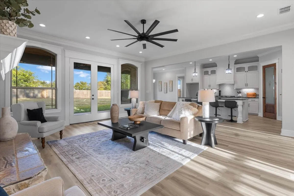 Single Family Residence For Sale in Smith County , 93 Ryder Cup Trail, Hideaway, Texas 75771, 3 Bedroom, 3 Bathroom, 2 Garage spaces, 3,100 Sqft, built in 2023, mls#21369837, Real Estate Agent in Hideaway, Homes For Sale in Smith county, Homes For Sale in Hideaway, Realtor in Hideaway Texas, Real Estate Brokerage Independent Realty Texas, Luminita Cordes Realtor