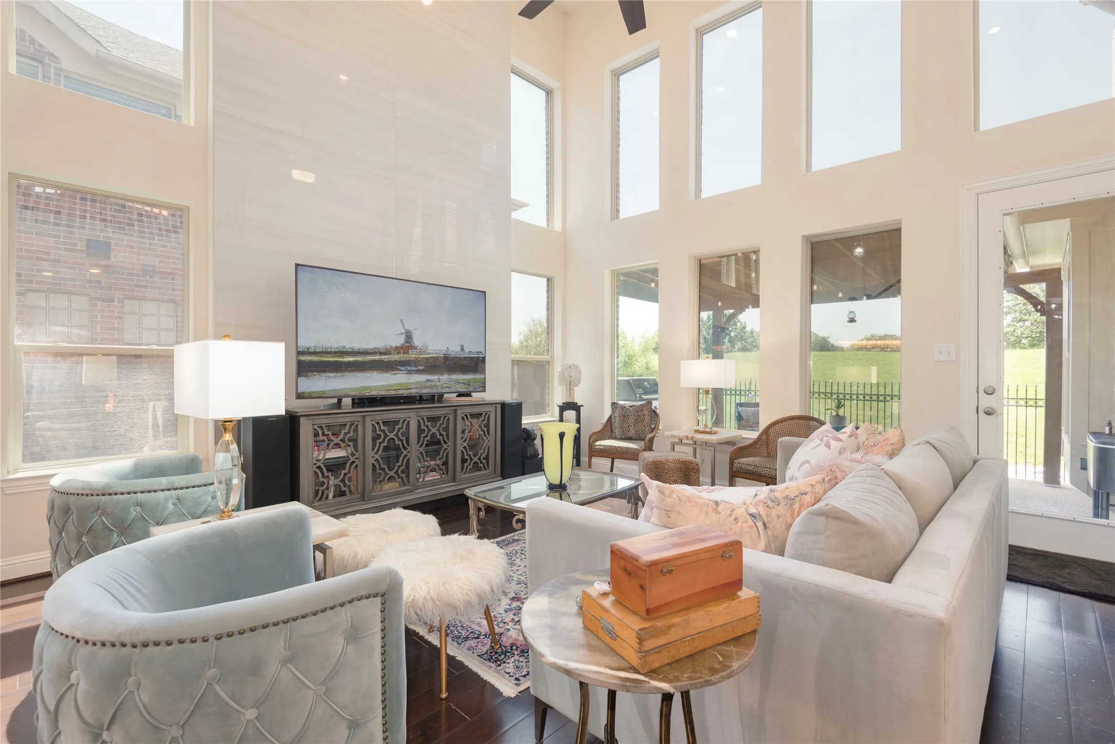 Single Family Residence For Sale in Denton County , 8320 Lindsay Gardens, The Colony, Texas 75056, 4 Bedroom, 4 Bathroom, 2 Garage spaces, 3,422 Sqft, built in 2013, mls#21370123, Real Estate Agent in The Colony, Homes For Sale in Denton county, Homes For Sale in The Colony, Realtor in The Colony Texas, Real Estate Brokerage Independent Realty Texas, Luminita Cordes Realtor