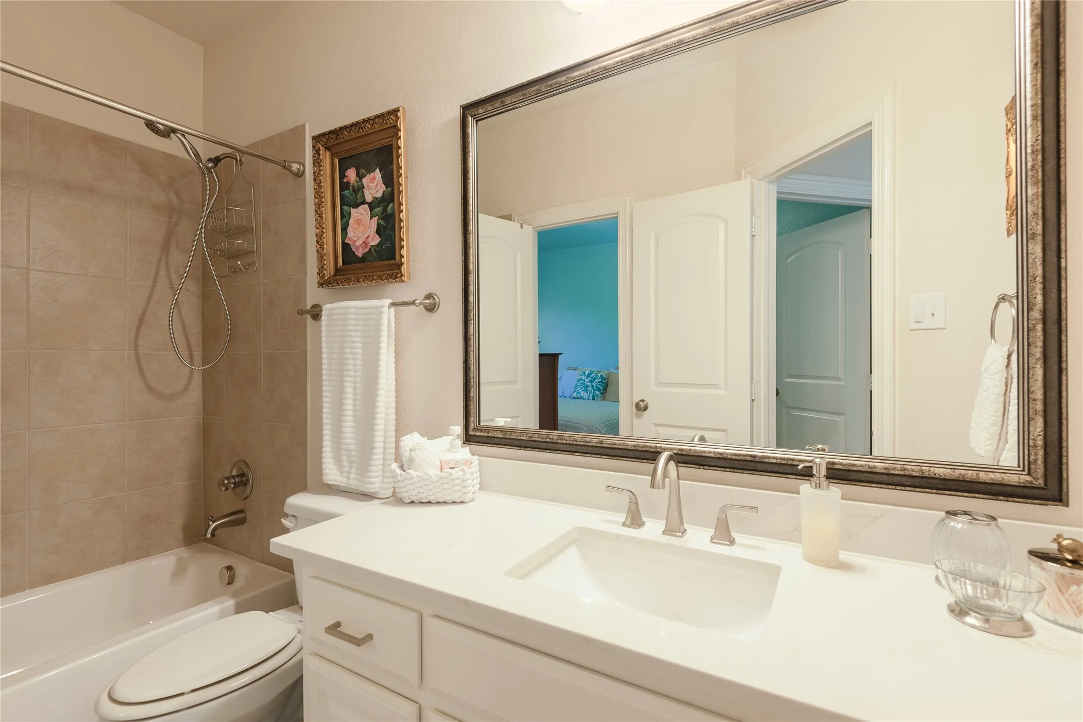 Single Family Residence For Sale in Denton County , 8320 Lindsay Gardens, The Colony, Texas 75056, 4 Bedroom, 4 Bathroom, 2 Garage spaces, 3,422 Sqft, built in 2013, mls#21370123, Real Estate Agent in The Colony, Homes For Sale in Denton county, Homes For Sale in The Colony, Realtor in The Colony Texas, Real Estate Brokerage Independent Realty Texas, Luminita Cordes Realtor