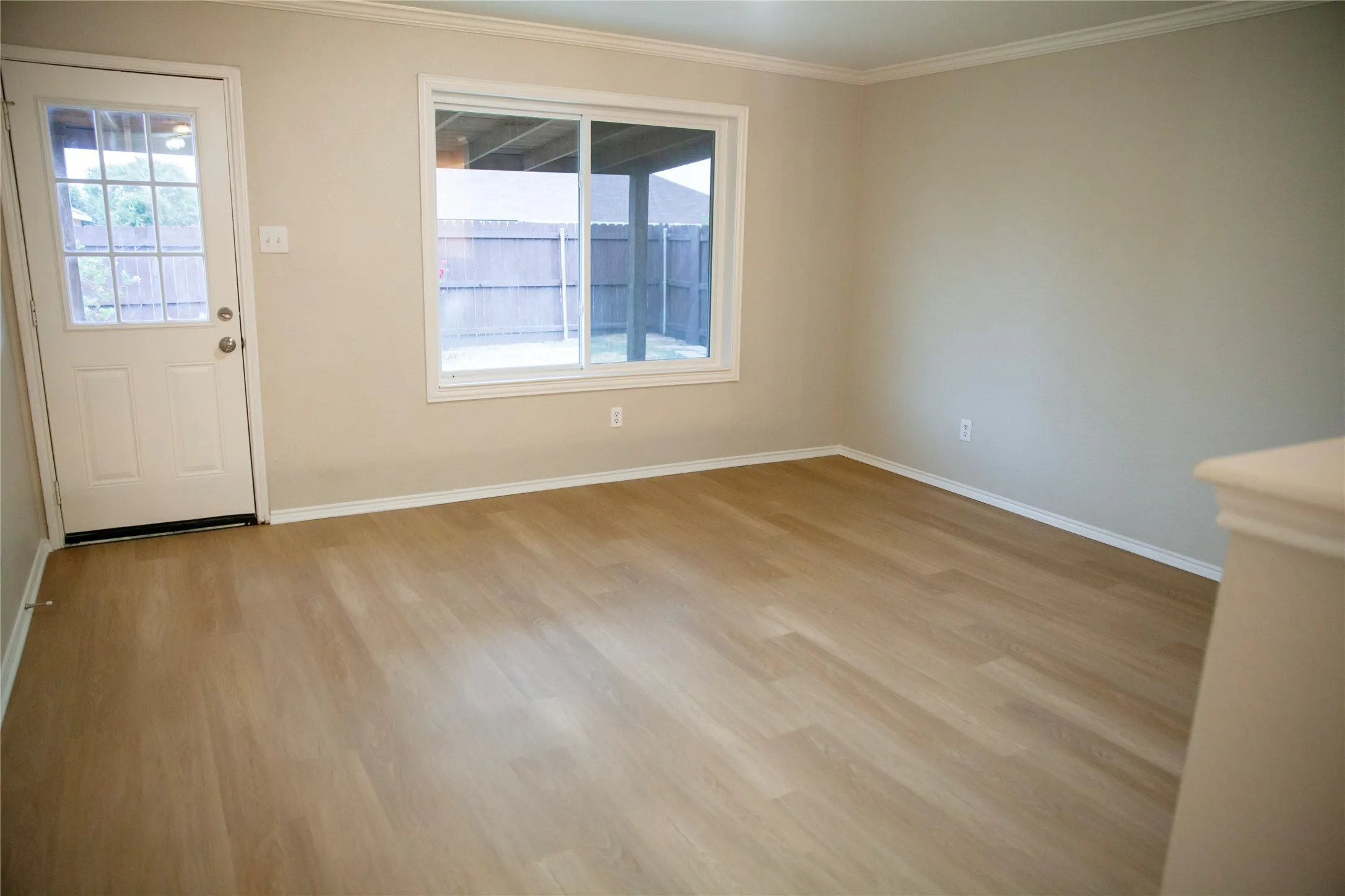 Single Family Residence For Rent in Denton County , 116 Pintail Lane, Sanger, Texas 76266, 3 Bedroom, 2 Bathroom, 2 Garage spaces, 1,252 Sqft, built in 2005, mls#21367743, Real Estate Agent in Sanger, Homes For Rent in Denton county, Homes For Rent in Sanger, Realtor in Sanger Texas, Real Estate Brokerage Independent Realty Texas, Luminita Cordes Realtor