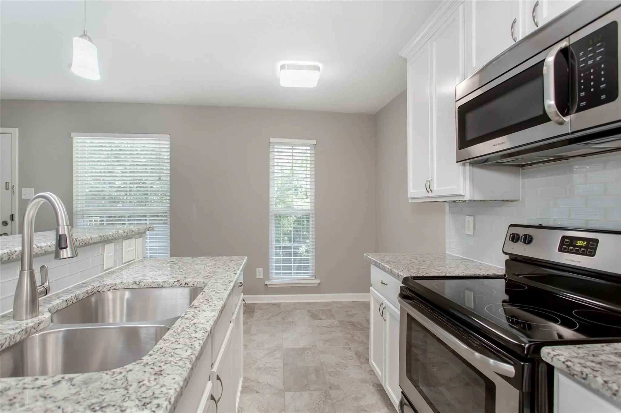 Apartment For Rent in Dallas County , 4319 Mc Kinney Avenue 205, Dallas, Texas 75205, 1 Bedroom, 1 Bathroom, Garage spaces, 600 Sqft, built in 1975, mls#21370188, Real Estate Agent in Dallas, Homes For Rent in Dallas county, Homes For Rent in Dallas, Realtor in Dallas Texas, Real Estate Brokerage Independent Realty Texas, Luminita Cordes Realtor