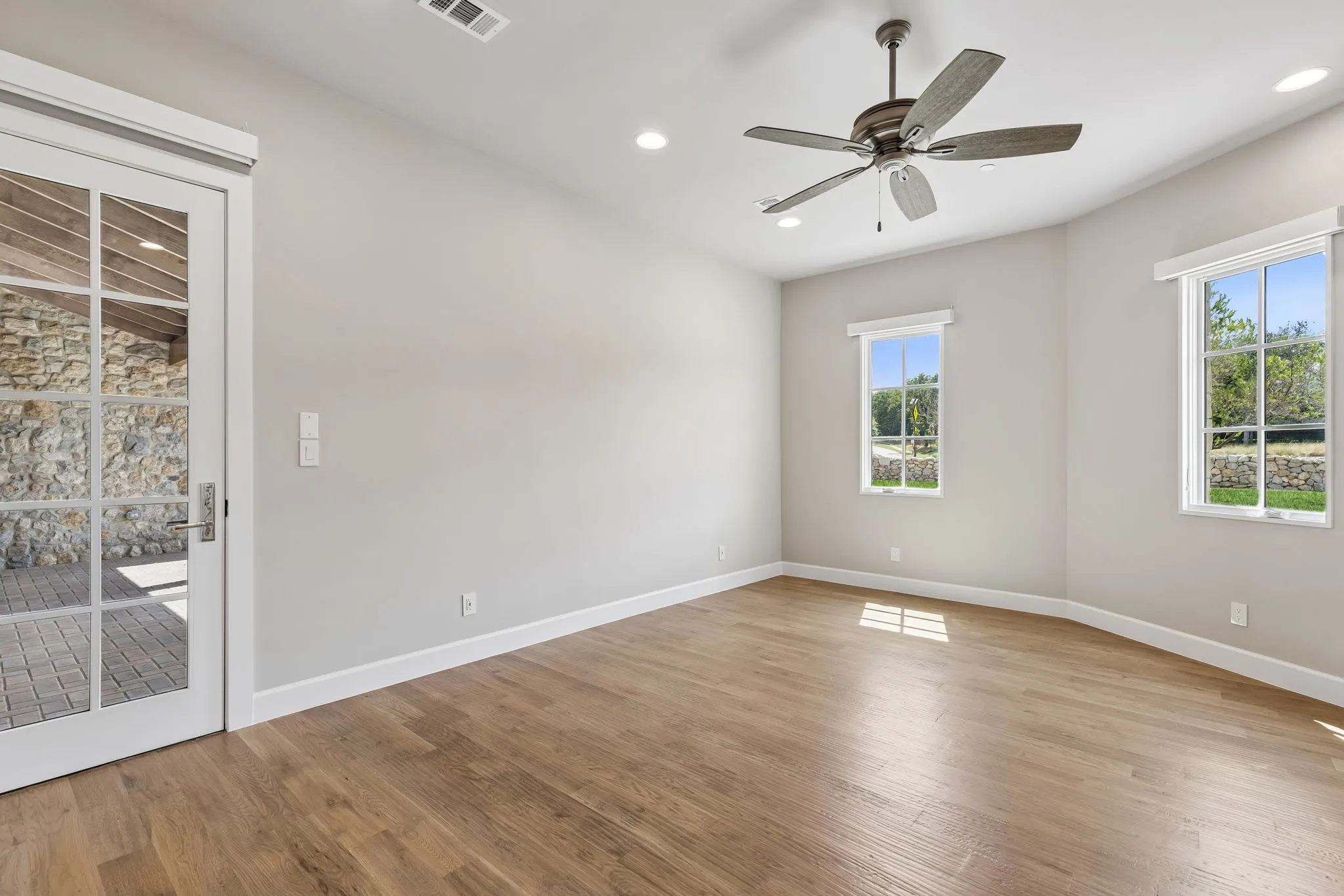 Townhouse For Sale in Tarrant County , 76 Cortes Drive, Westlake, Texas 76262, 3 Bedroom, 4 Bathroom, 2 Garage spaces, 3,107 Sqft, built in 2023, mls#21367995, Real Estate Agent in Westlake, Homes For Sale in Tarrant county, Homes For Sale in Westlake, Realtor in Westlake Texas, Real Estate Brokerage Independent Realty Texas, Luminita Cordes Realtor