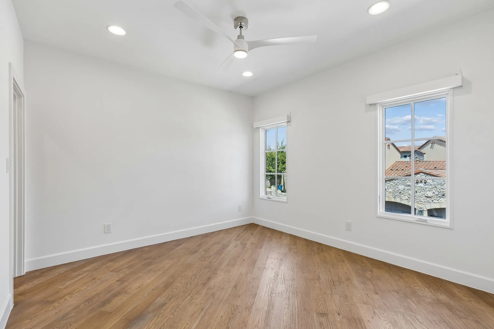 Townhouse For Sale in Tarrant County , 74 Cortes Drive, Westlake, Texas 76262, 4 Bedroom, 5 Bathroom, 2 Garage spaces, 3,550 Sqft, built in 2023, mls#21367895, Real Estate Agent in Westlake, Homes For Sale in Tarrant county, Homes For Sale in Westlake, Realtor in Westlake Texas, Real Estate Brokerage Independent Realty Texas, Luminita Cordes Realtor