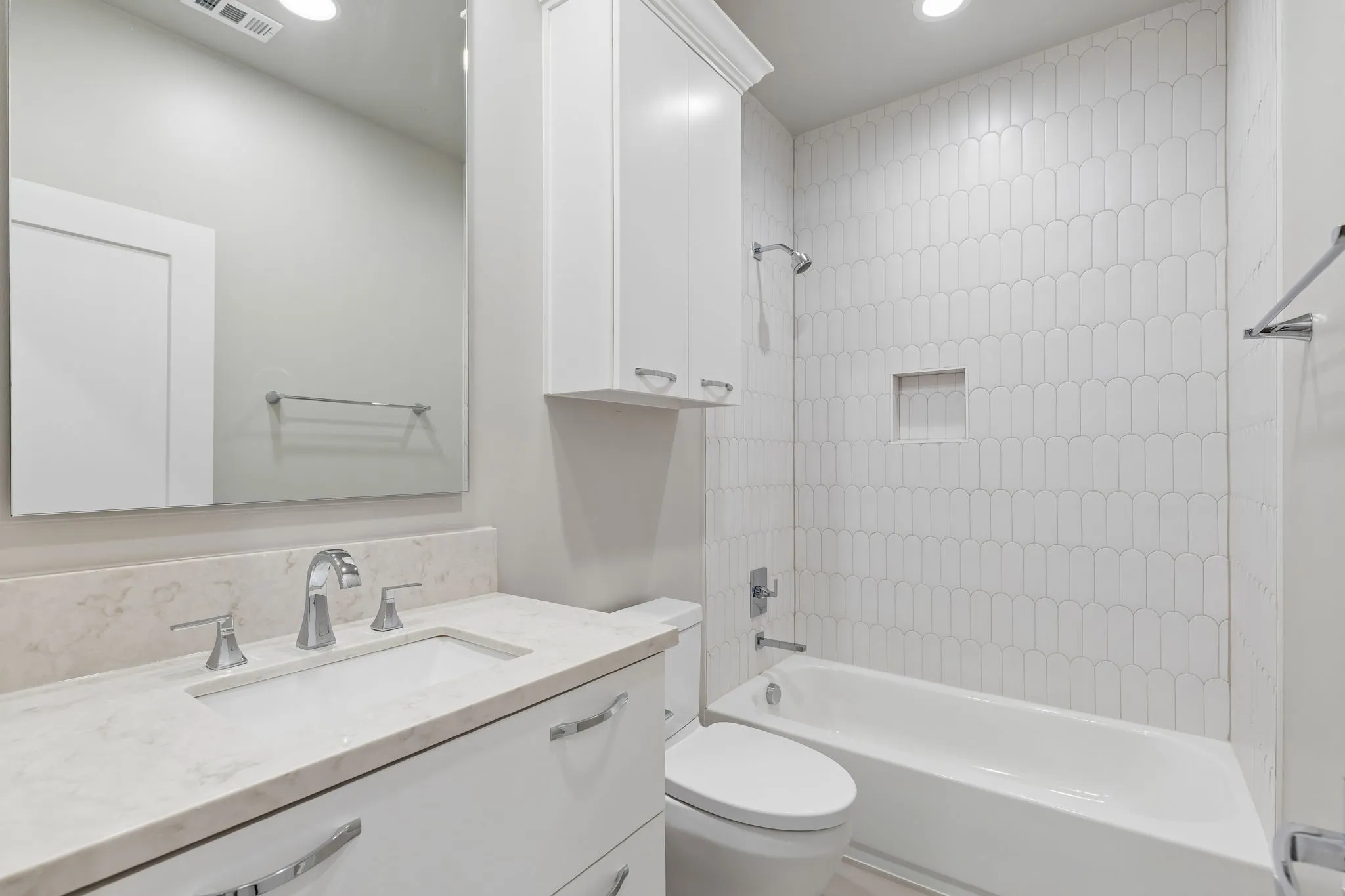 Townhouse For Sale in Tarrant County , 74 Cortes Drive, Westlake, Texas 76262, 4 Bedroom, 5 Bathroom, 2 Garage spaces, 3,550 Sqft, built in 2023, mls#21367895, Real Estate Agent in Westlake, Homes For Sale in Tarrant county, Homes For Sale in Westlake, Realtor in Westlake Texas, Real Estate Brokerage Independent Realty Texas, Luminita Cordes Realtor