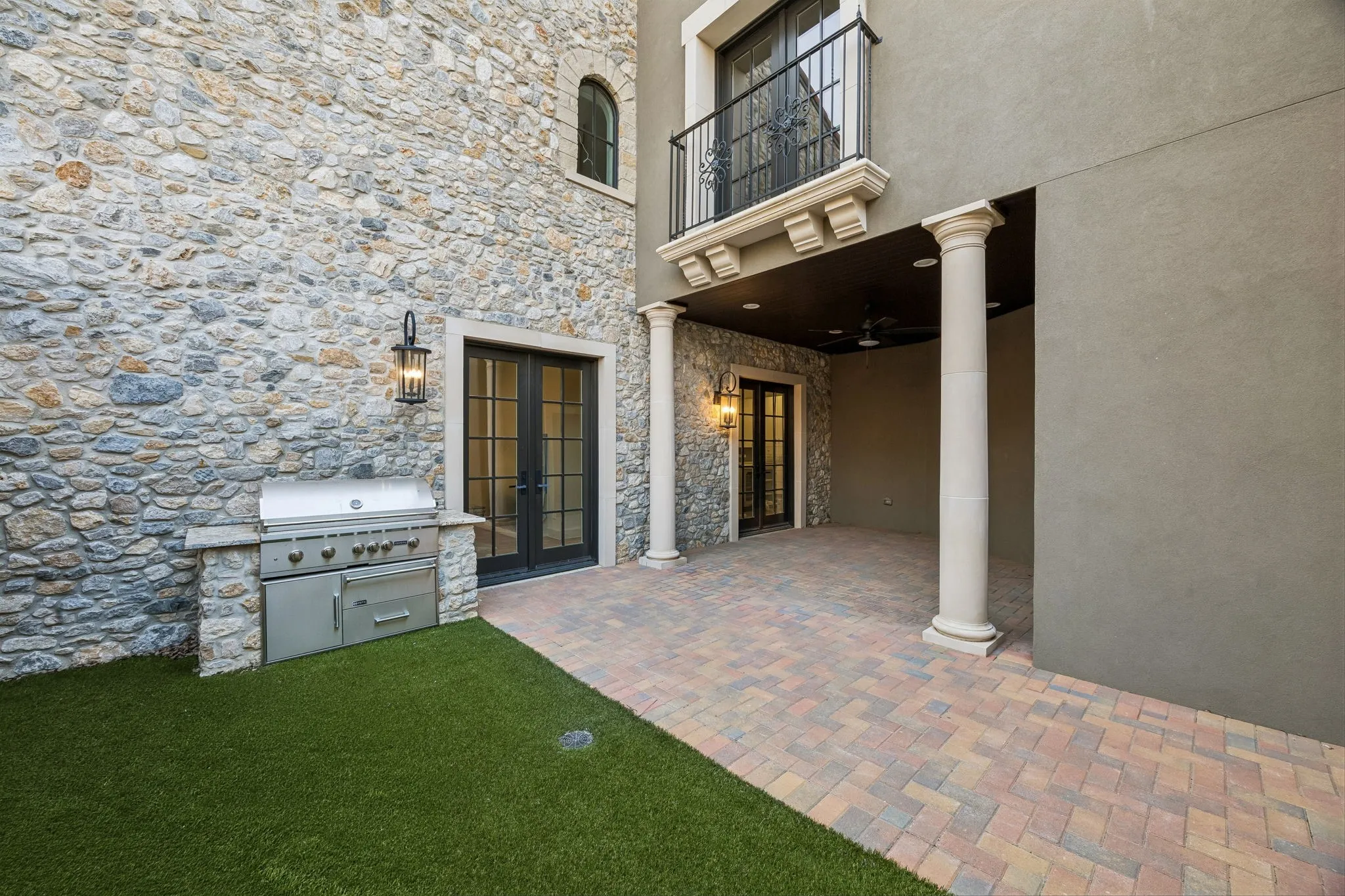 Townhouse For Sale in Tarrant County , 74 Cortes Drive, Westlake, Texas 76262, 4 Bedroom, 5 Bathroom, 2 Garage spaces, 3,550 Sqft, built in 2023, mls#21367895, Real Estate Agent in Westlake, Homes For Sale in Tarrant county, Homes For Sale in Westlake, Realtor in Westlake Texas, Real Estate Brokerage Independent Realty Texas, Luminita Cordes Realtor
