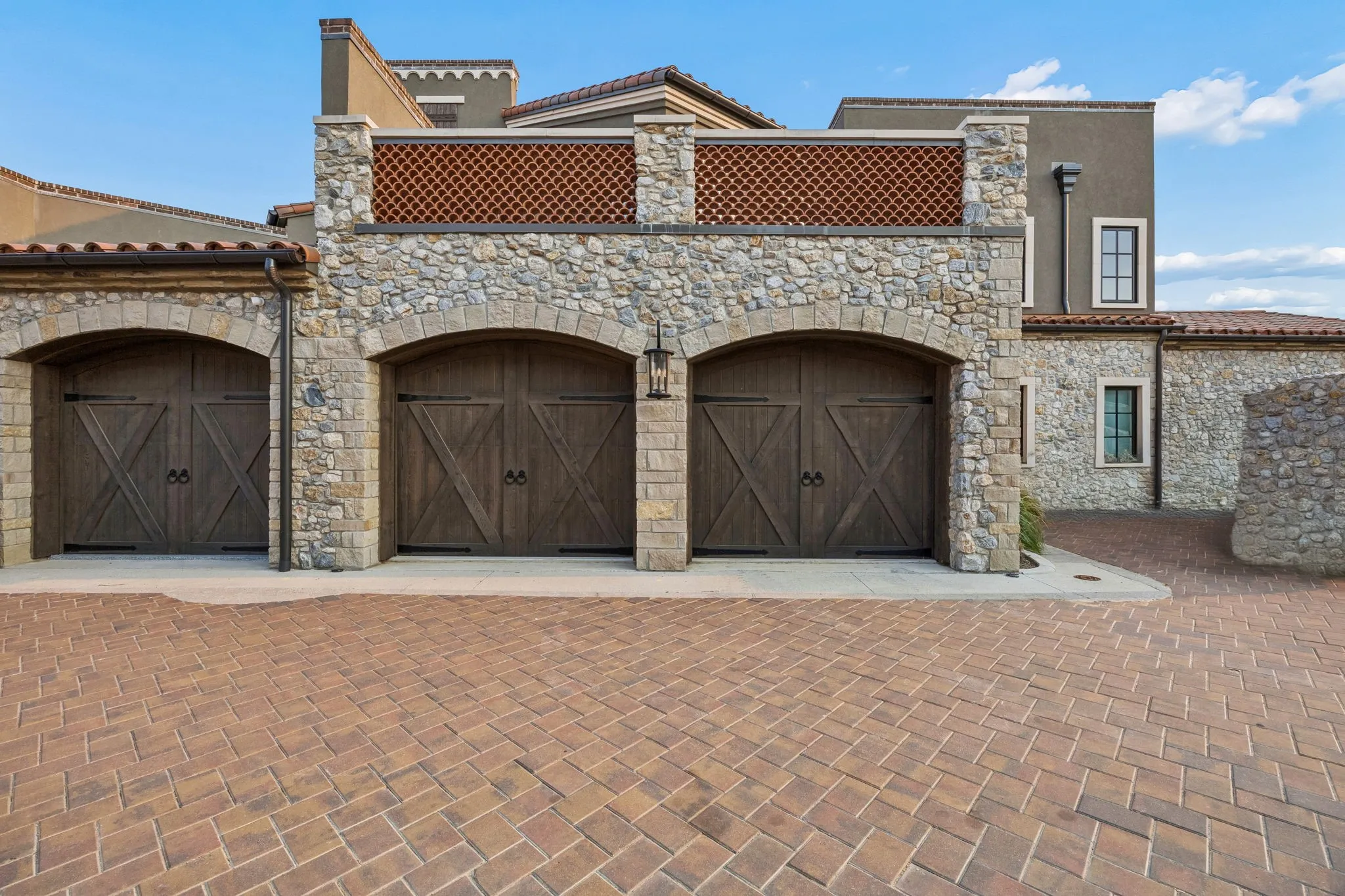 Townhouse For Sale in Tarrant County , 74 Cortes Drive, Westlake, Texas 76262, 4 Bedroom, 5 Bathroom, 2 Garage spaces, 3,550 Sqft, built in 2023, mls#21367895, Real Estate Agent in Westlake, Homes For Sale in Tarrant county, Homes For Sale in Westlake, Realtor in Westlake Texas, Real Estate Brokerage Independent Realty Texas, Luminita Cordes Realtor
