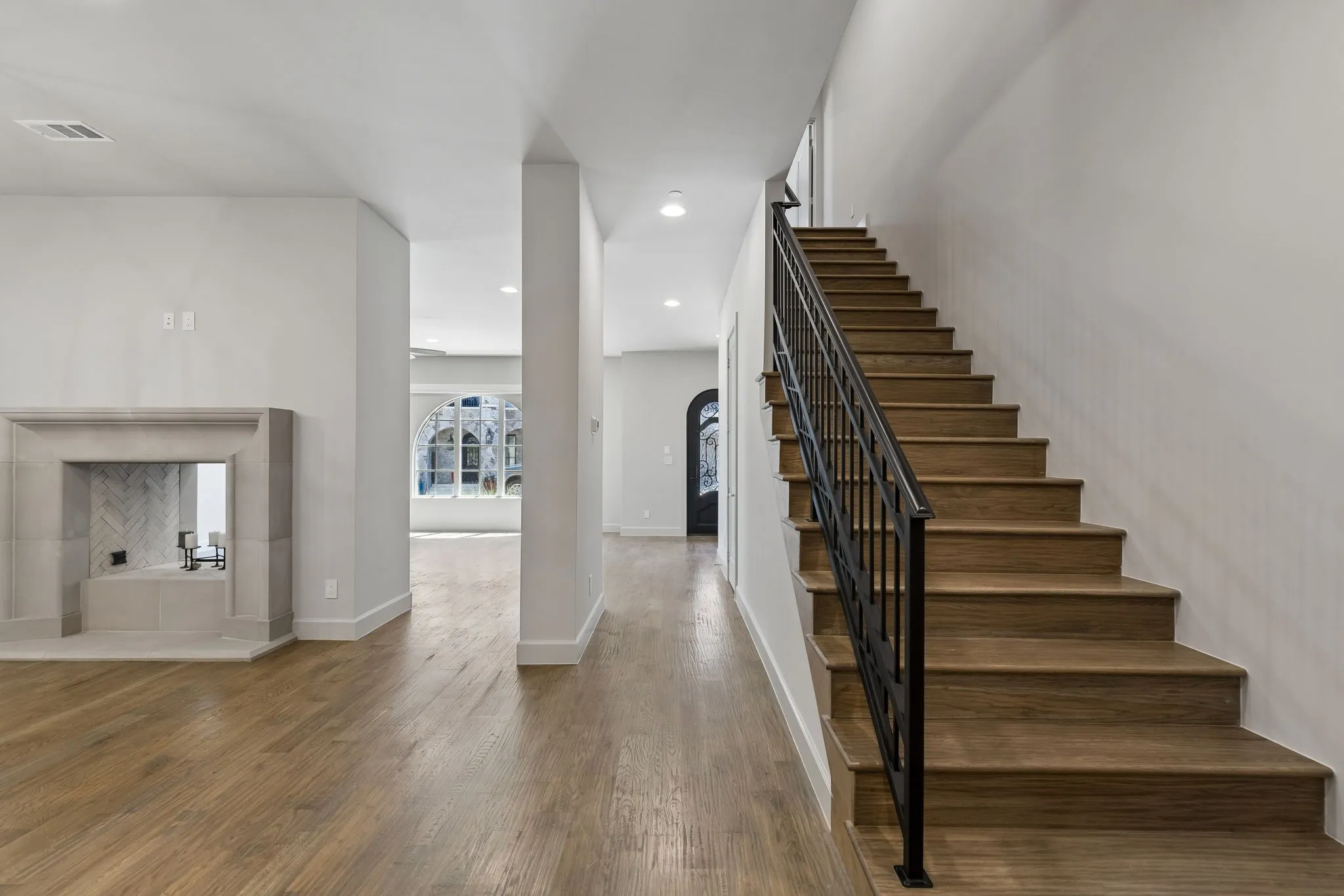 Townhouse For Sale in Tarrant County , 74 Cortes Drive, Westlake, Texas 76262, 4 Bedroom, 5 Bathroom, 2 Garage spaces, 3,550 Sqft, built in 2023, mls#21367895, Real Estate Agent in Westlake, Homes For Sale in Tarrant county, Homes For Sale in Westlake, Realtor in Westlake Texas, Real Estate Brokerage Independent Realty Texas, Luminita Cordes Realtor