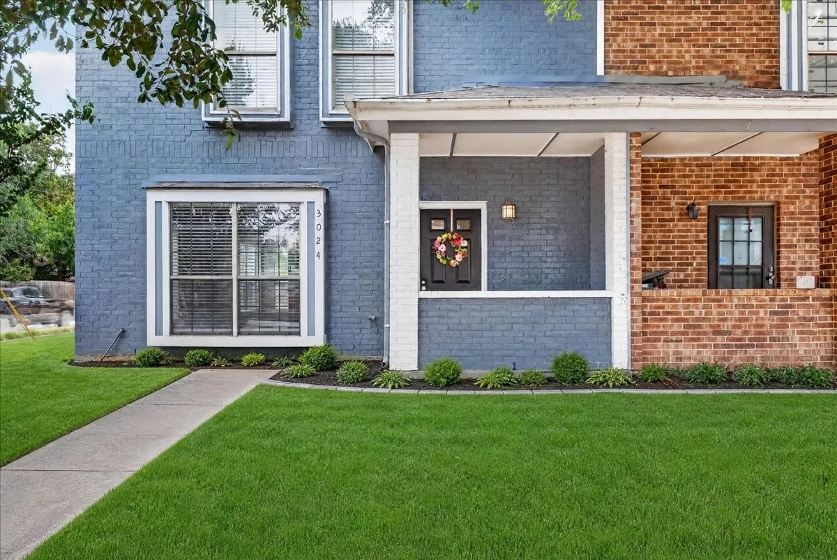 Duplex For Rent in Tarrant County , 3024 Roxboro Road, Euless, Texas 76039, 3 Bedroom, 3 Bathroom, Garage spaces, 1,344 Sqft, built in 1985, mls#21370187, Real Estate Agent in Euless, Homes For Rent in Tarrant county, Homes For Rent in Euless, Realtor in Euless Texas, Real Estate Brokerage Independent Realty Texas, Luminita Cordes Realtor